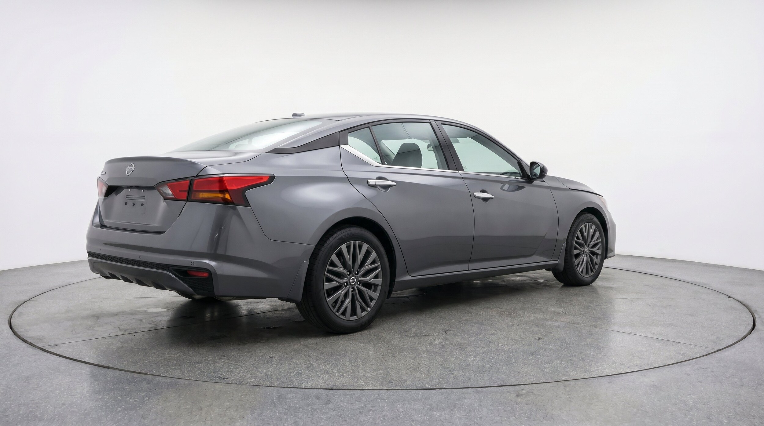 Thumbnail: 2025 Nissan Altima - 9