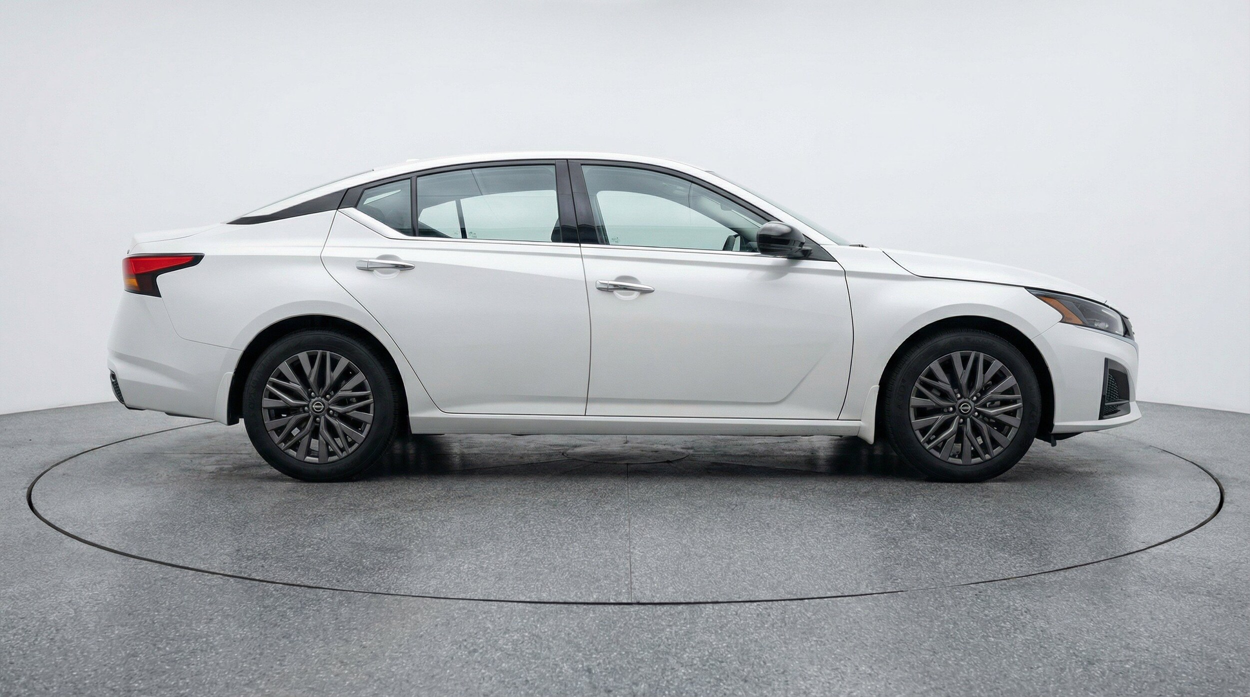 Thumbnail: 2025 Nissan Altima - 11