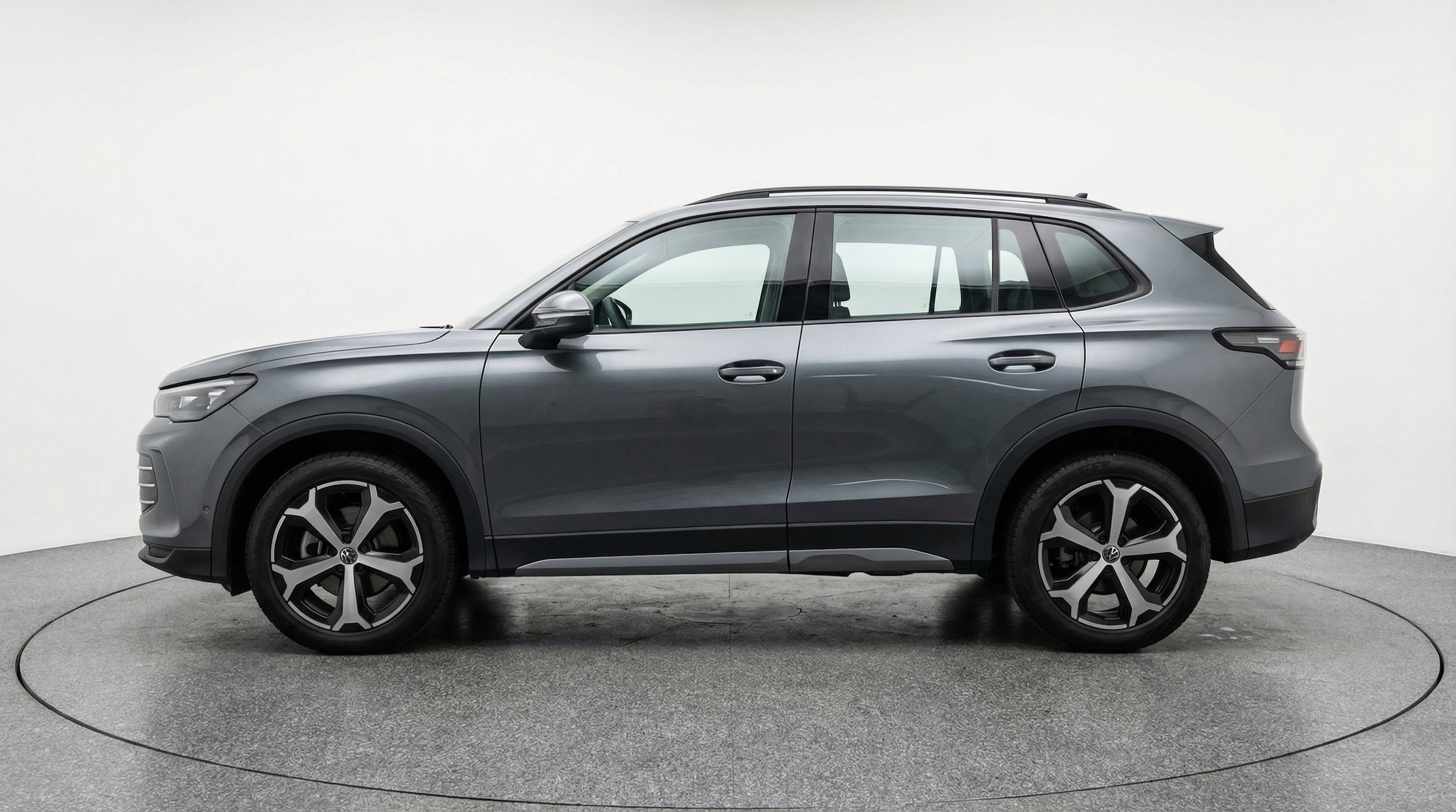 Thumbnail: 2026 Volkswagen Tiguan - 5