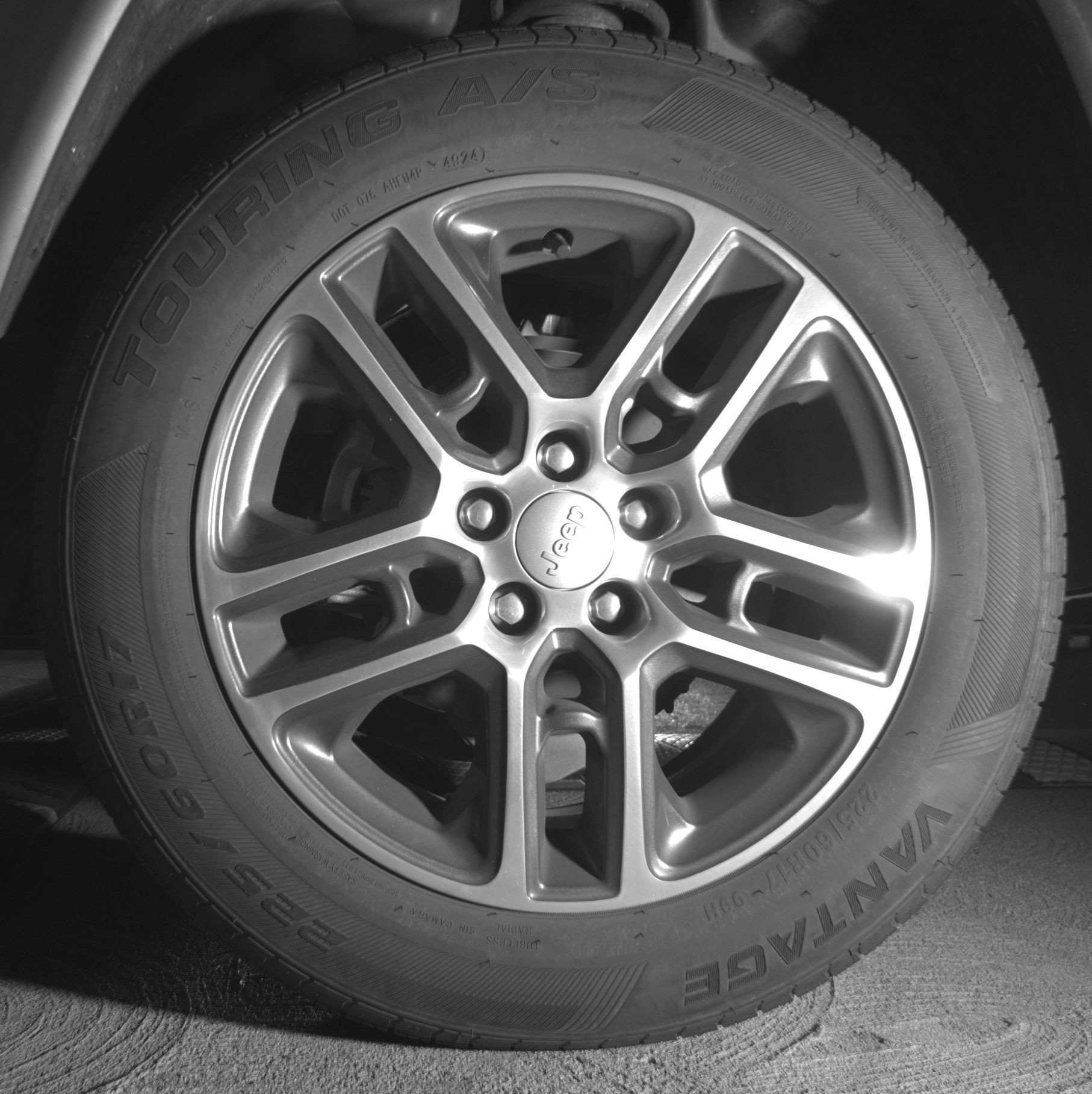 Thumbnail: 2025 Jeep Compass - 14