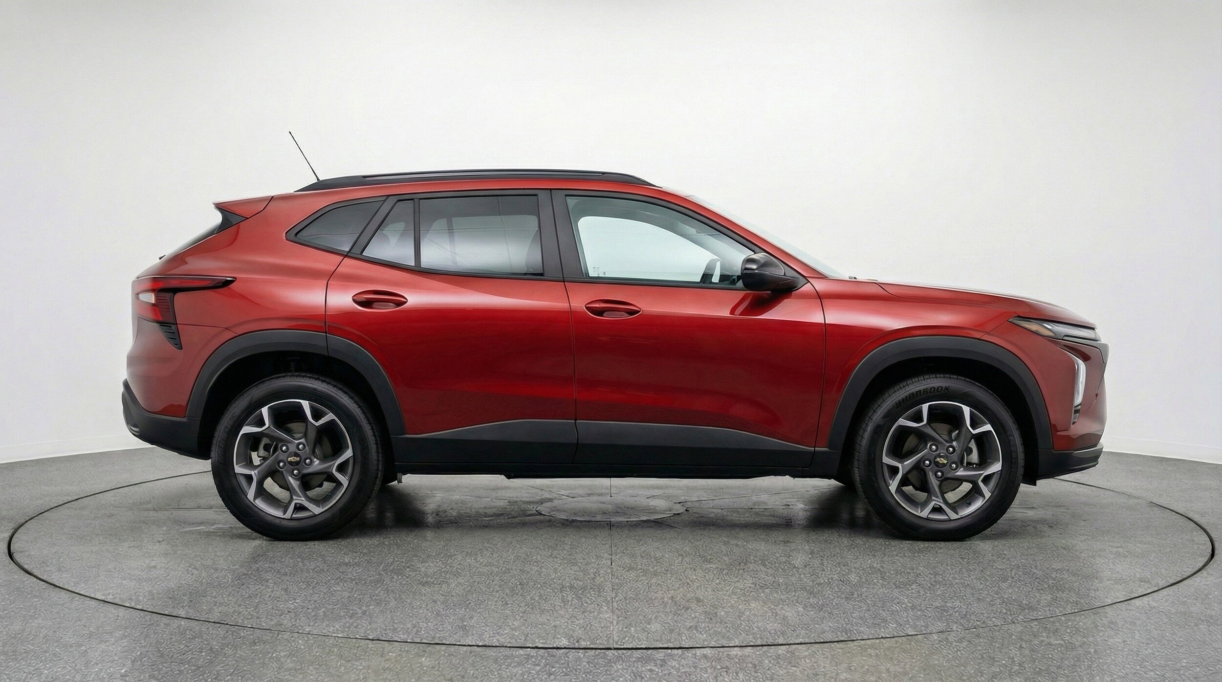 Thumbnail: 2025 Chevrolet Trax - 11