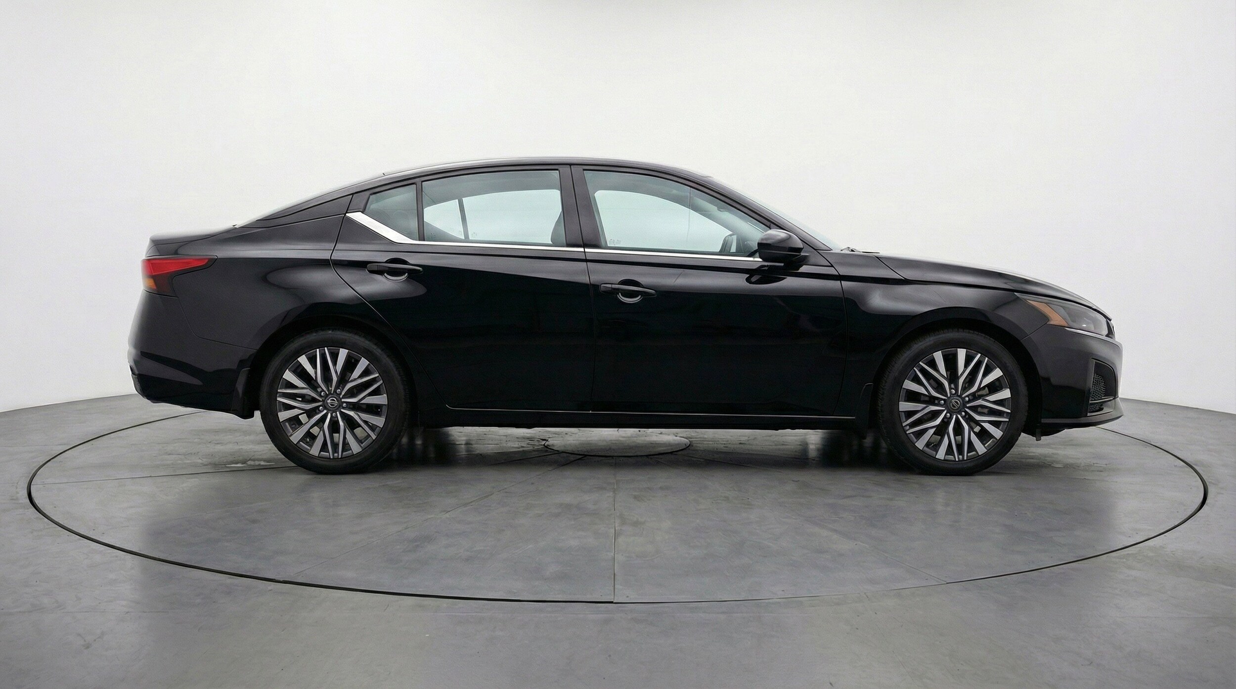 Thumbnail: 2025 Nissan Altima - 11