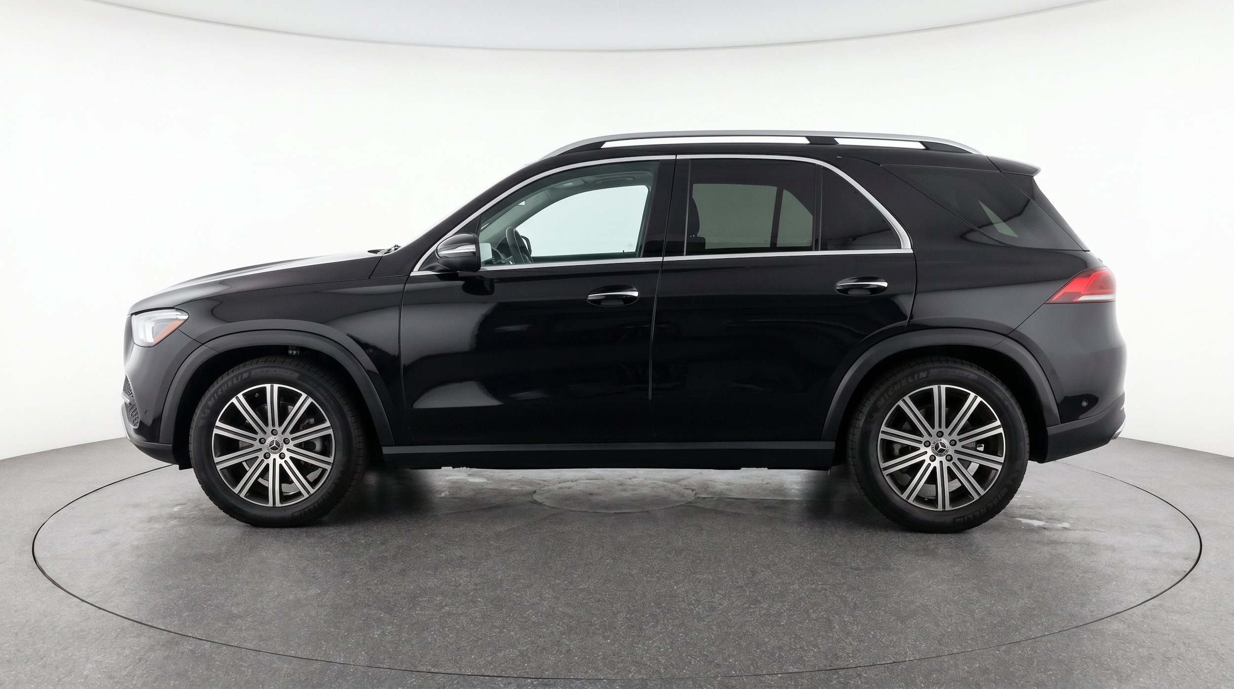 Thumbnail: 2026 Mercedes-Benz GLE - 5