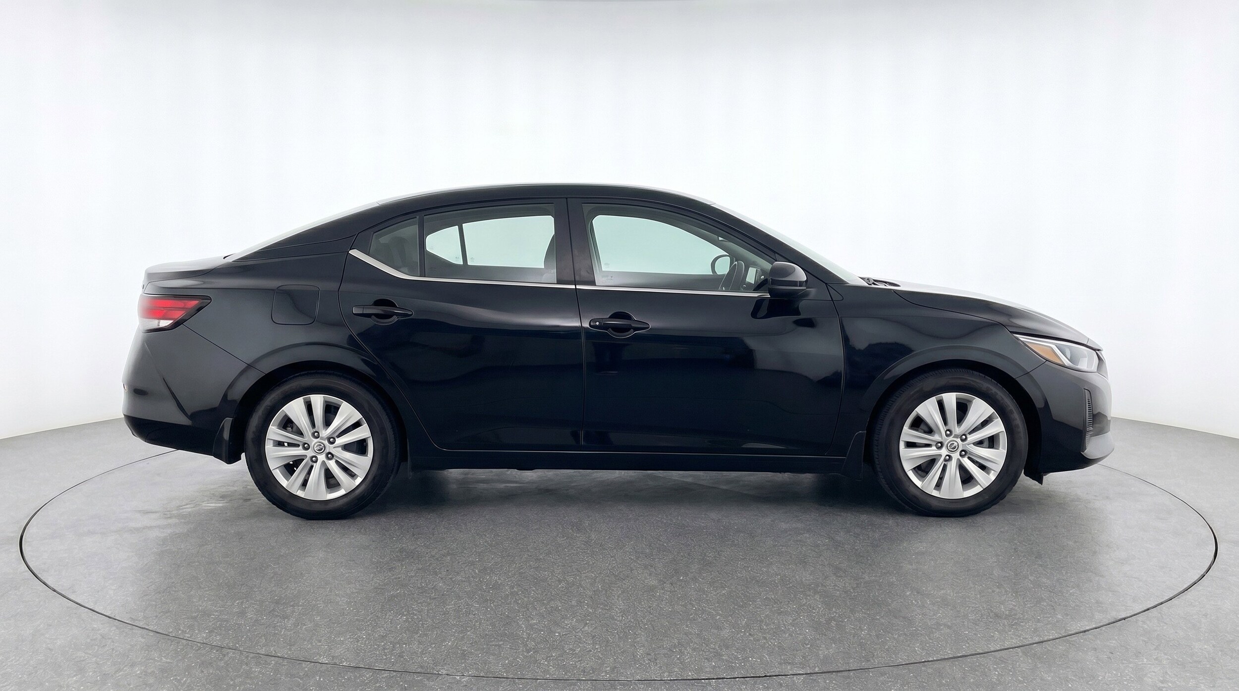 Thumbnail: 2025 Nissan Sentra - 11