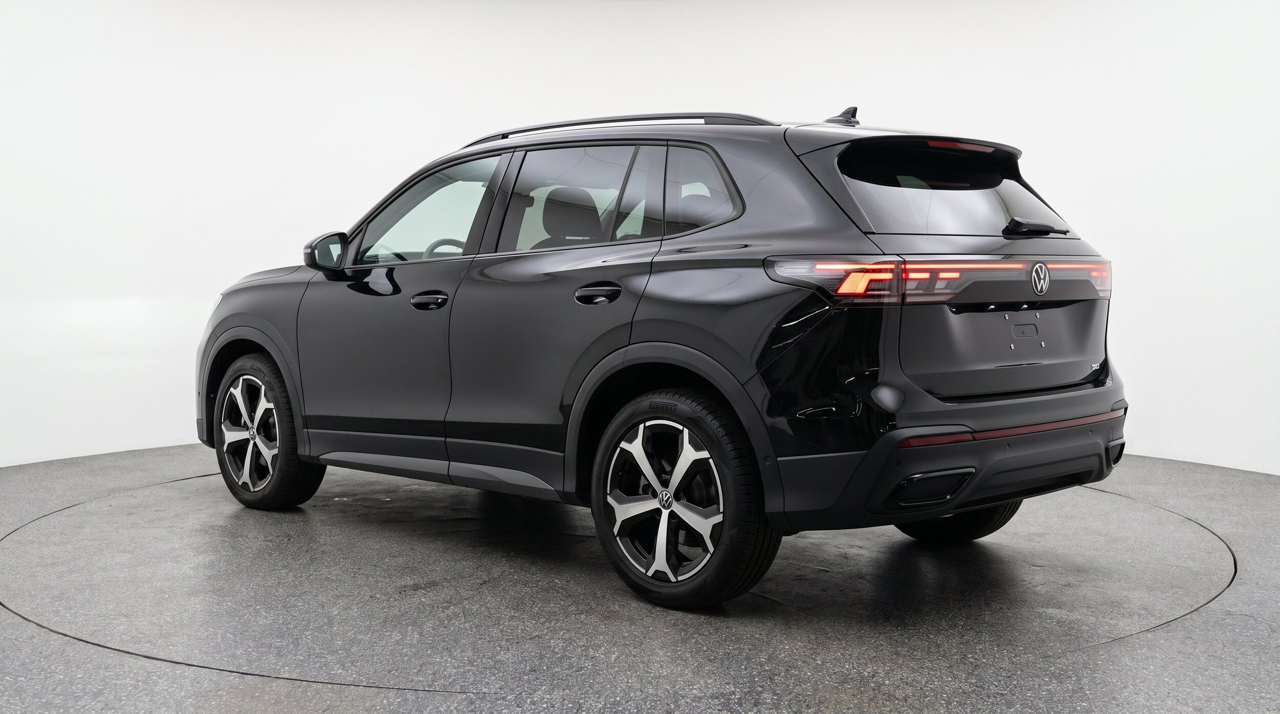 Thumbnail: 2026 Volkswagen Tiguan - 6