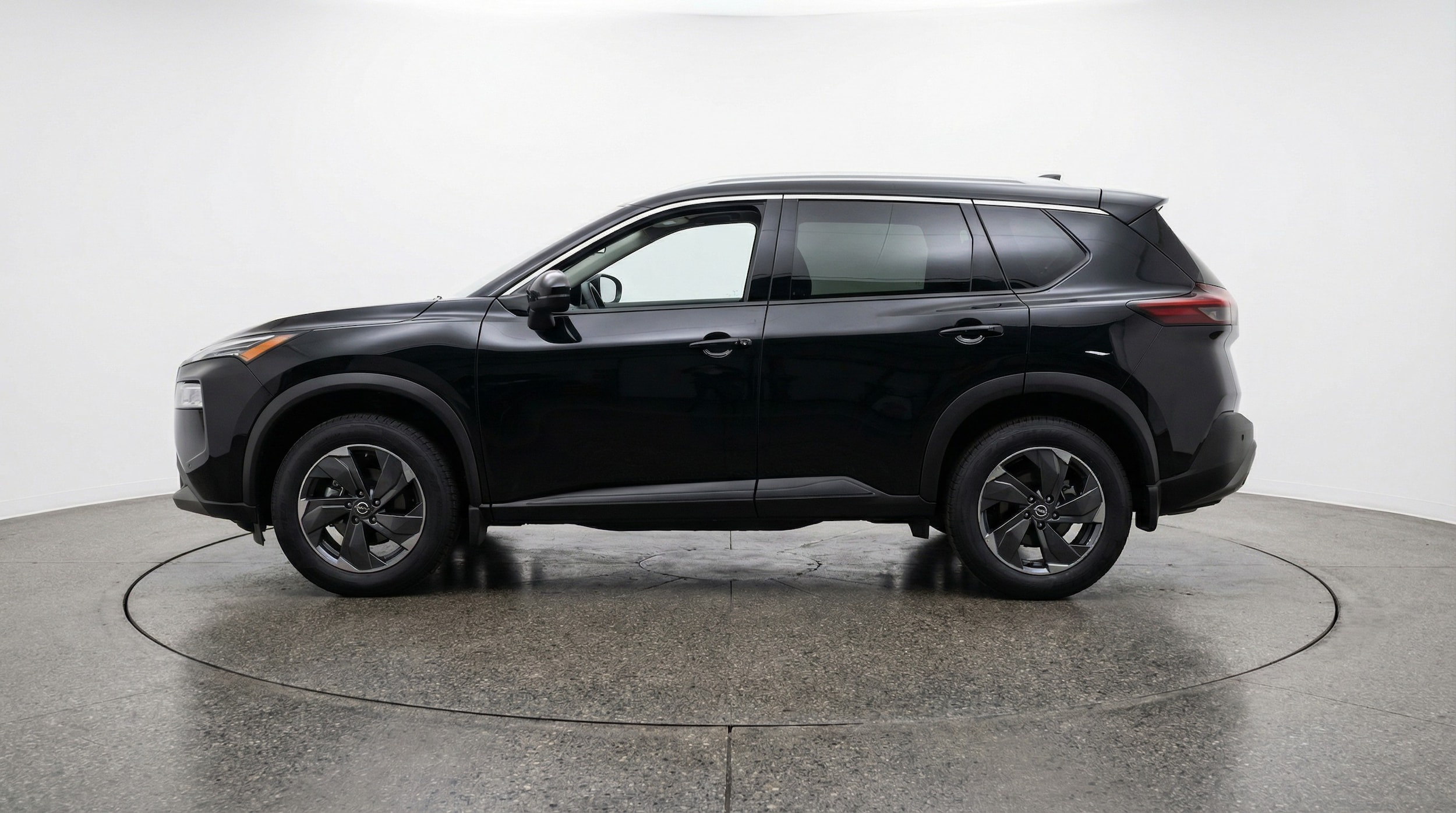 Thumbnail: 2025 Nissan Rogue - 4