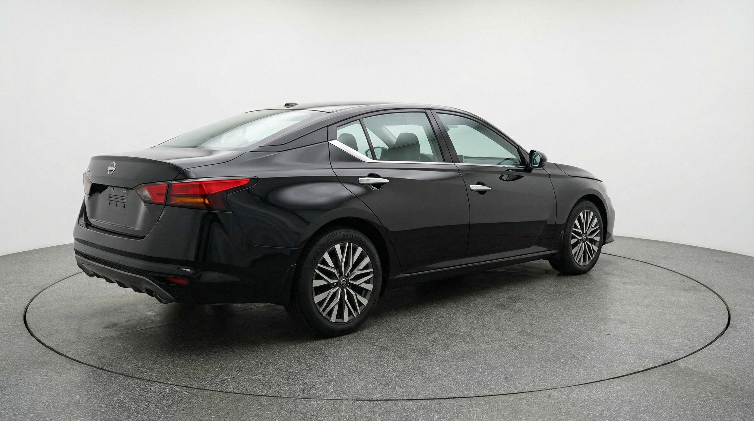 Thumbnail: 2025 Nissan Altima - 9