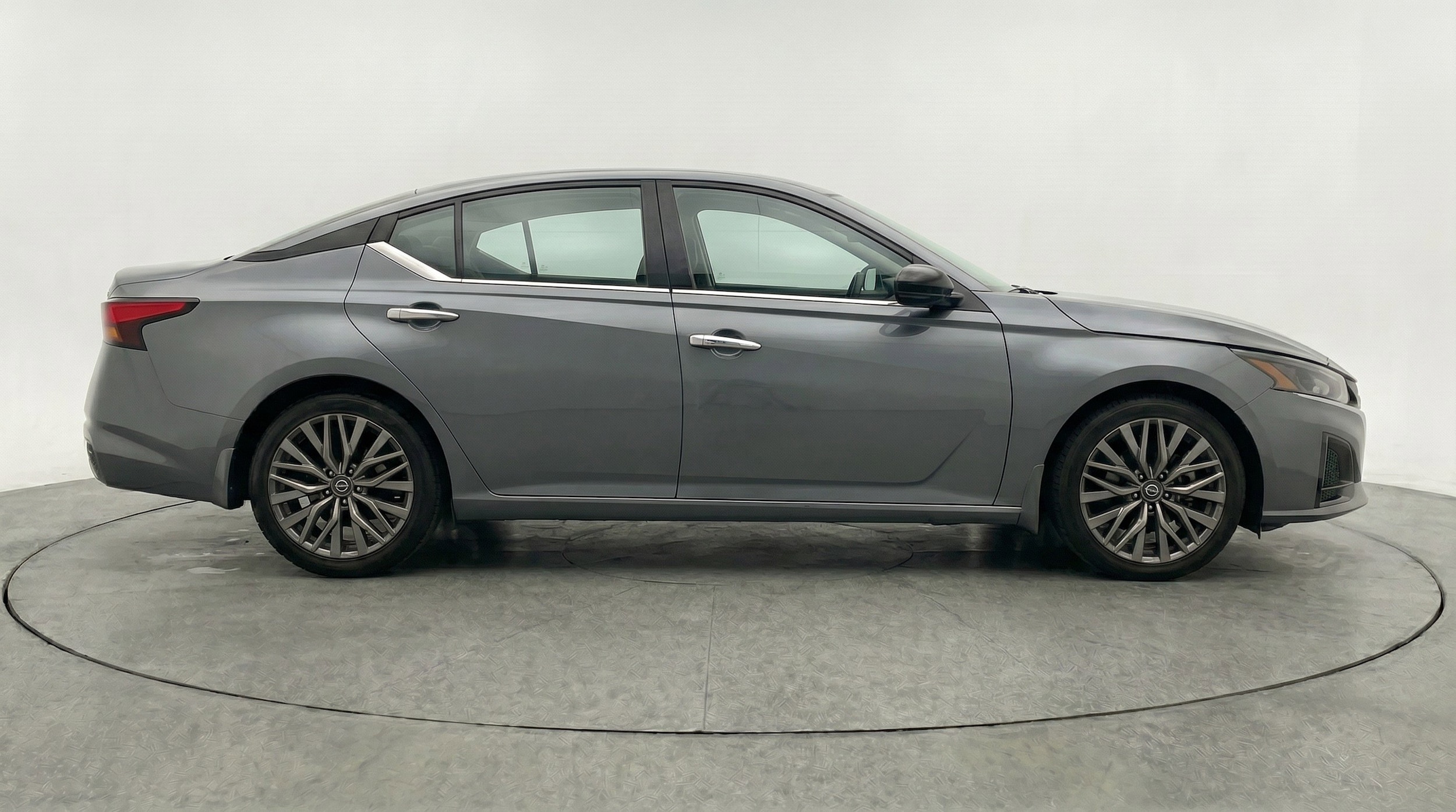 Thumbnail: 2025 Nissan Altima - 11