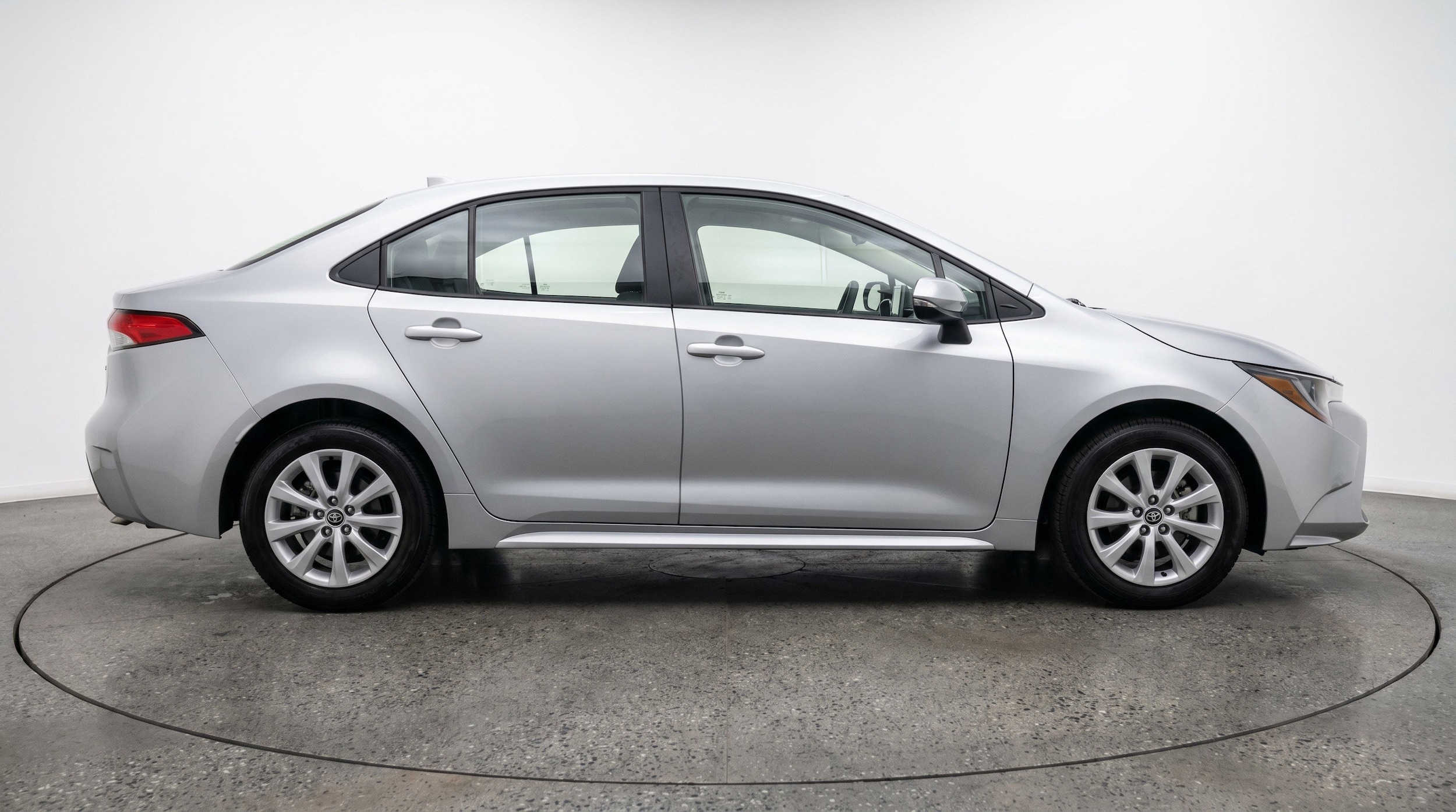 Thumbnail: 2025 Toyota Corolla - 11