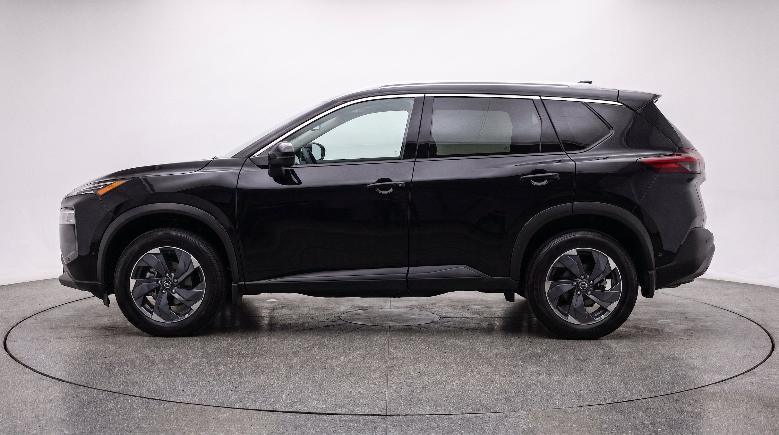 Thumbnail: 2025 Nissan Rogue - 5