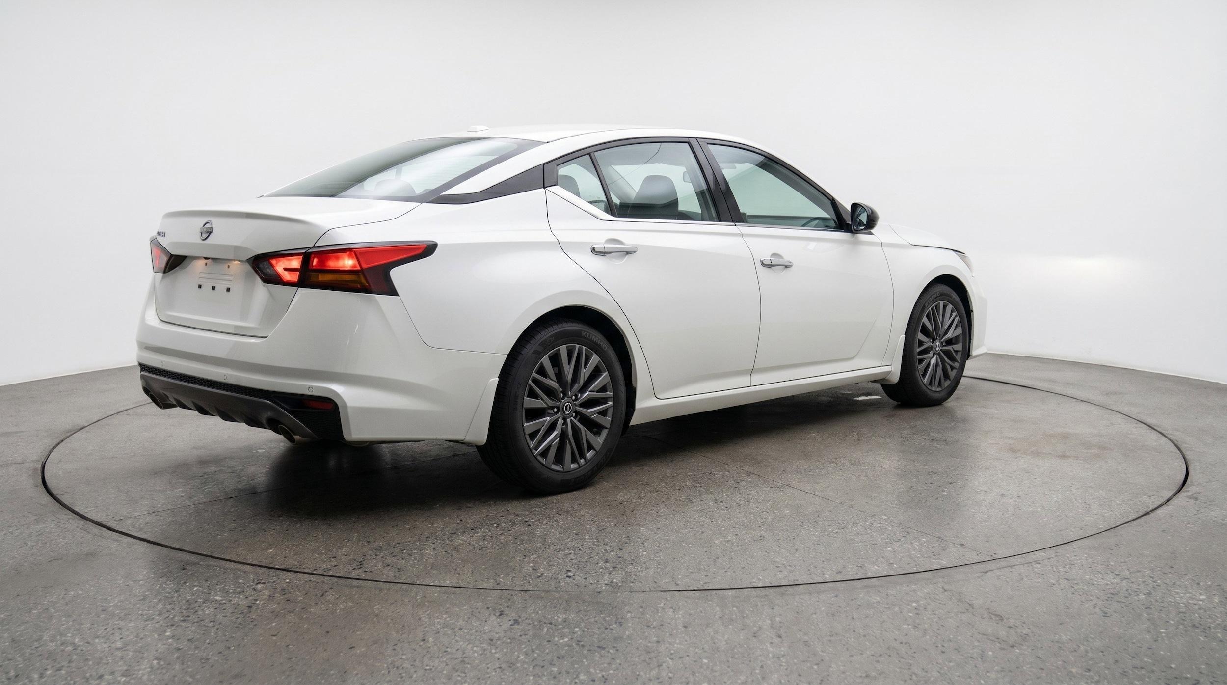 Thumbnail: 2025 Nissan Altima - 9