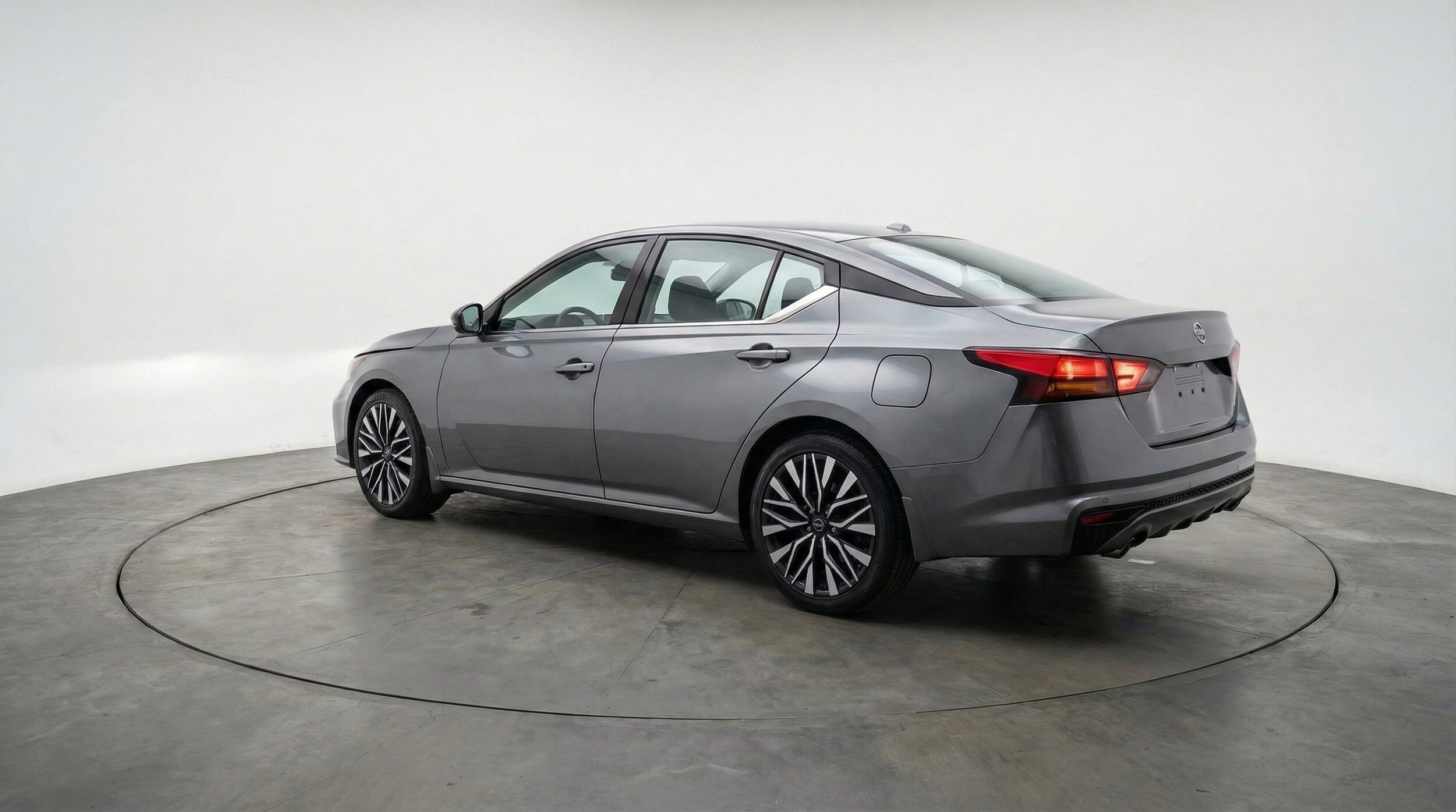 Thumbnail: 2025 Nissan Altima - 6