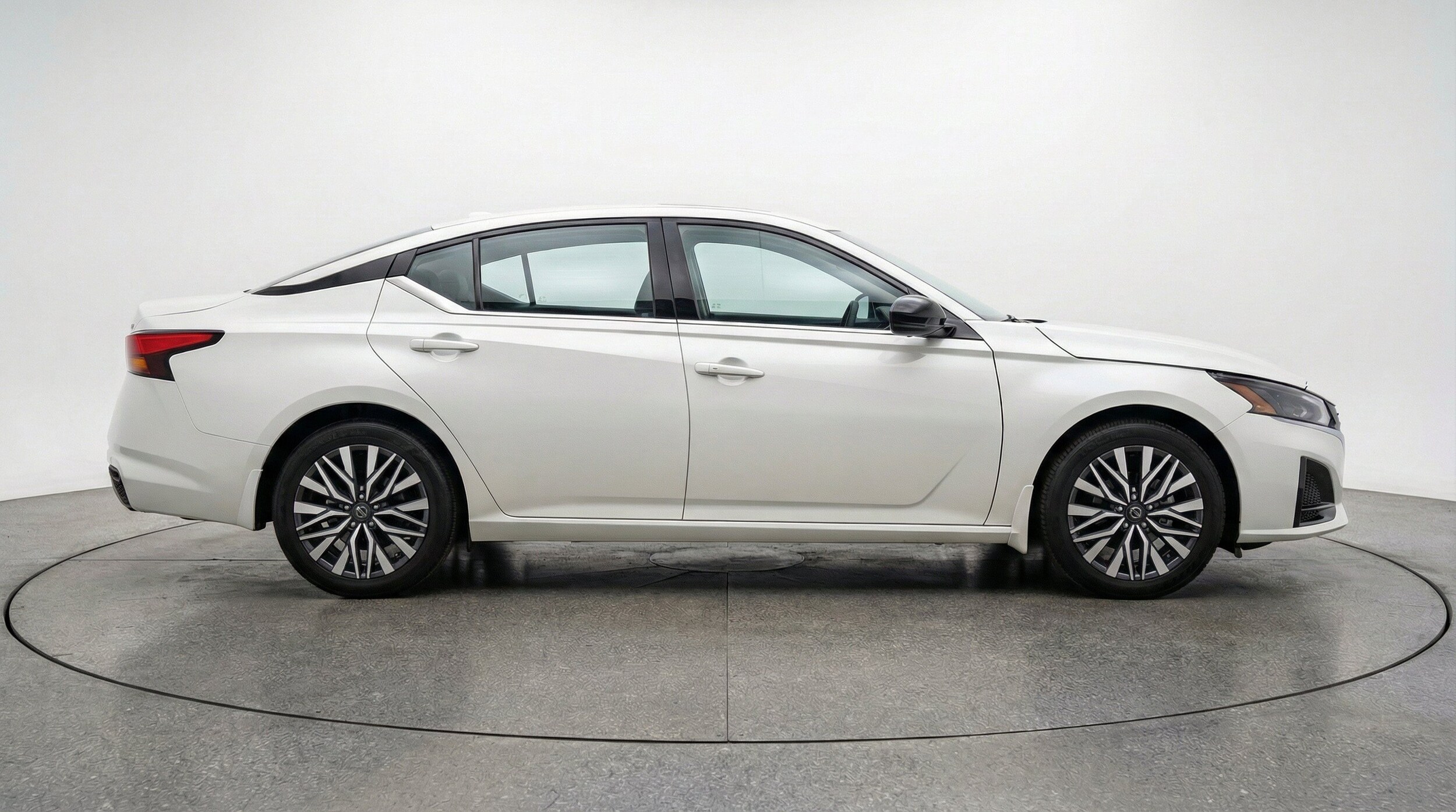 Thumbnail: 2025 Nissan Altima - 11