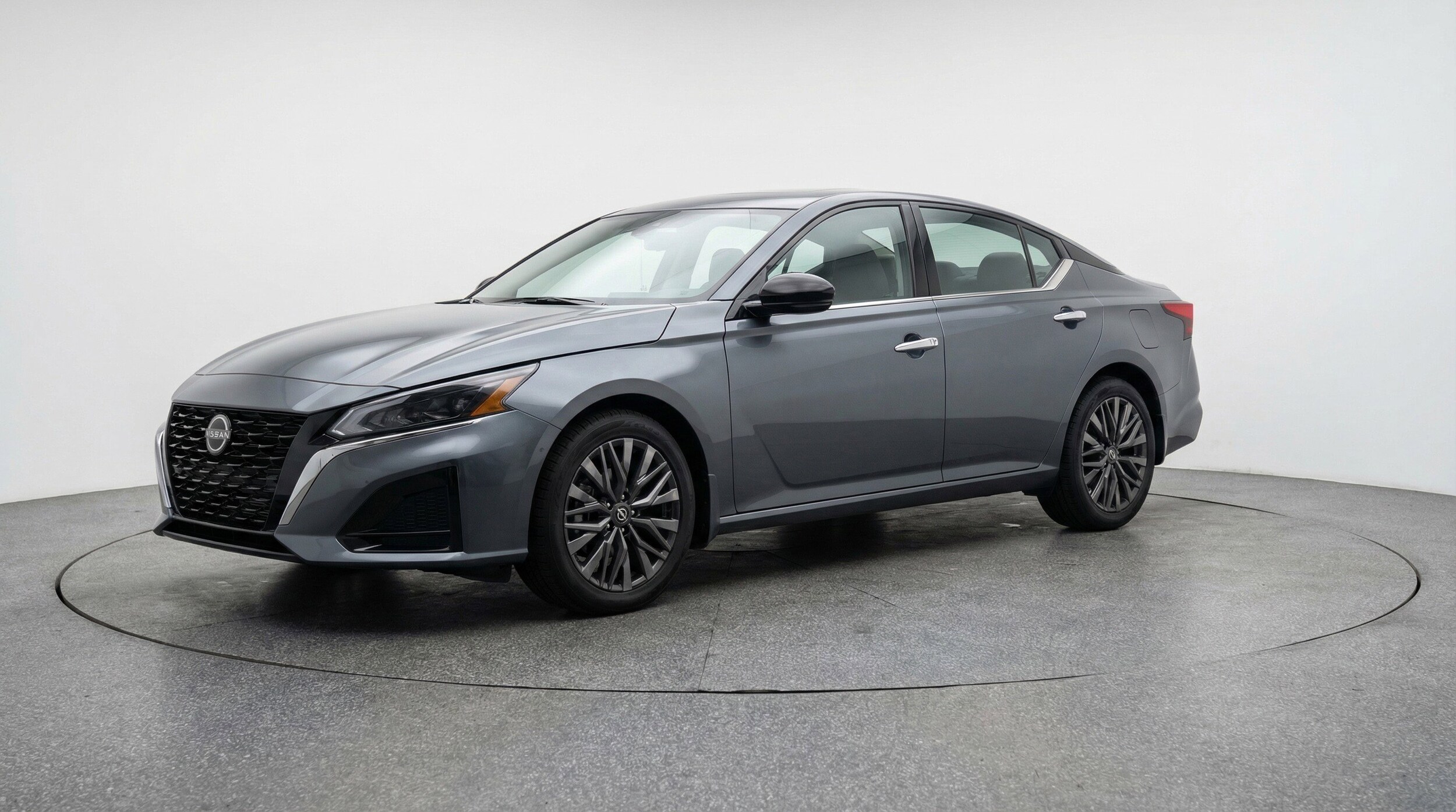 Thumbnail: 2025 Nissan Altima - 3