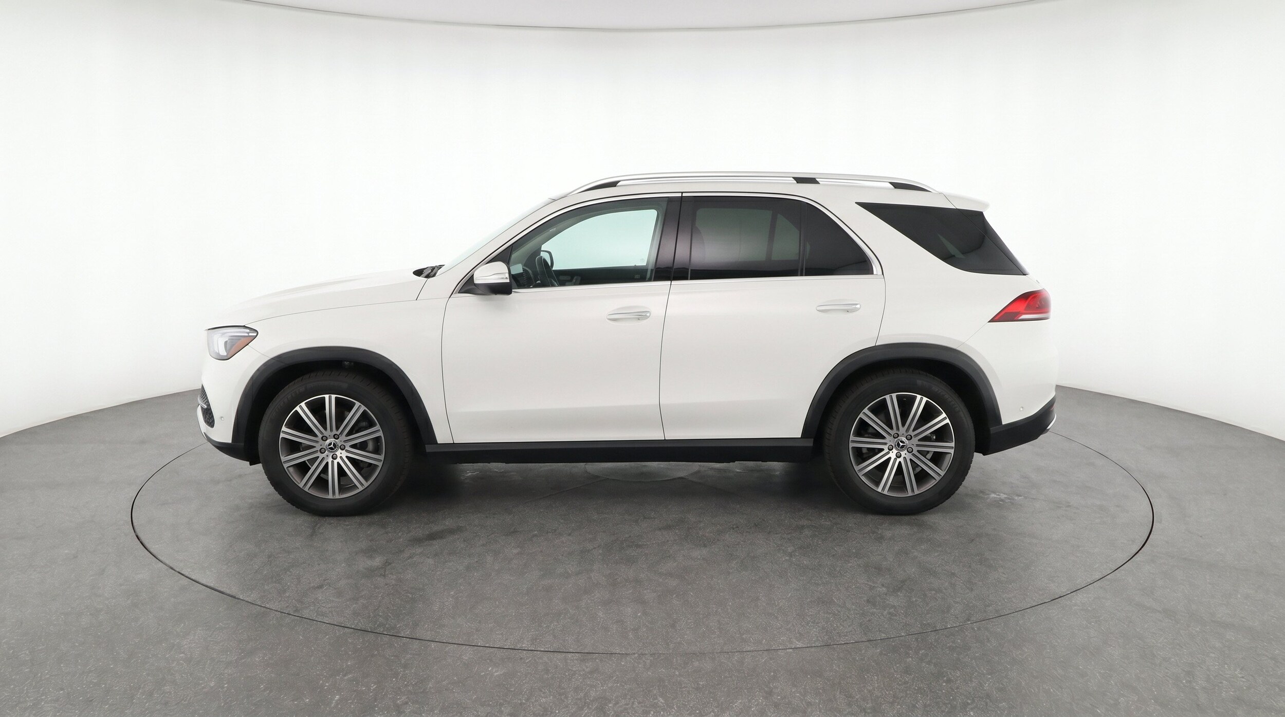 Thumbnail: 2026 Mercedes-Benz GLE - 5