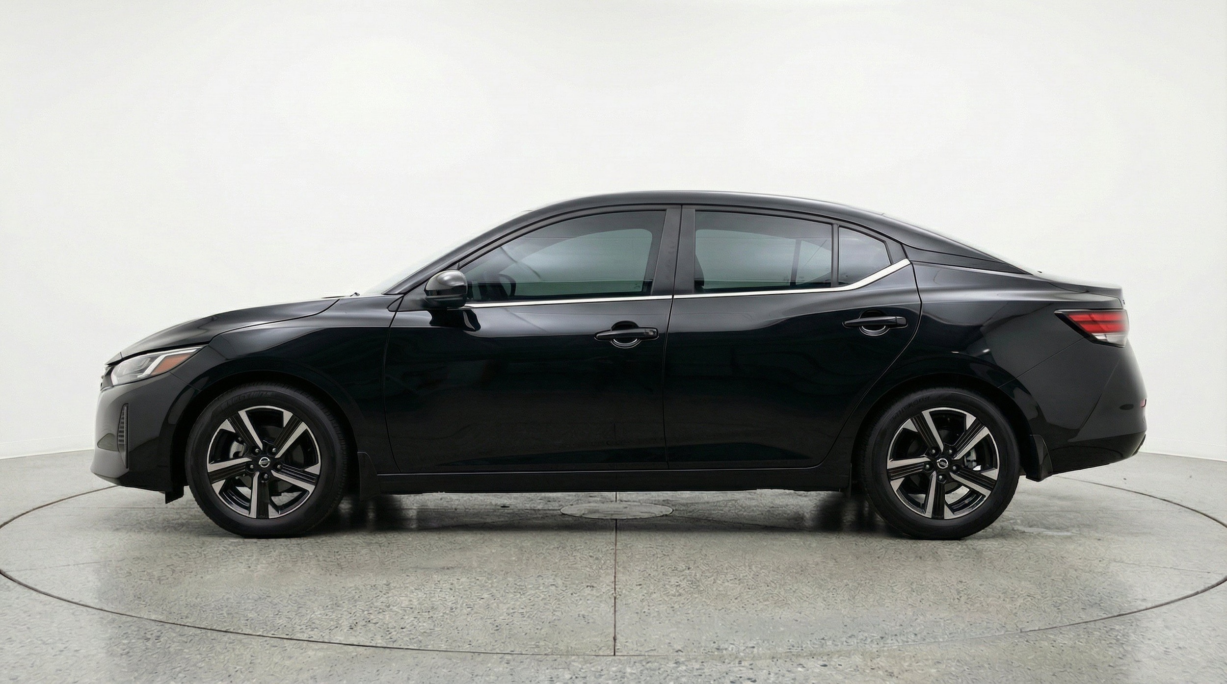 Thumbnail: 2025 Nissan Sentra - 5