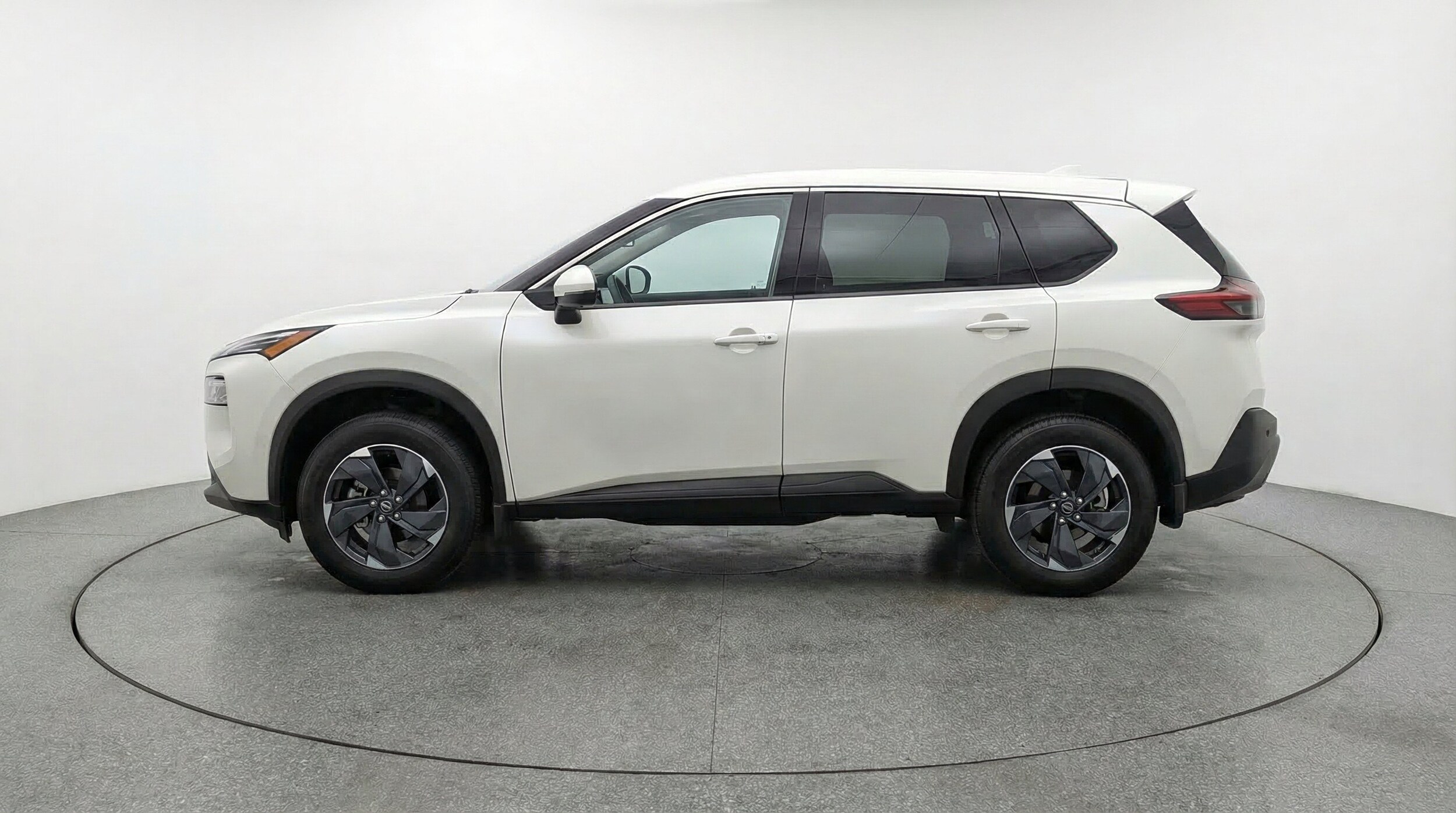 Thumbnail: 2025 Nissan Rogue - 5
