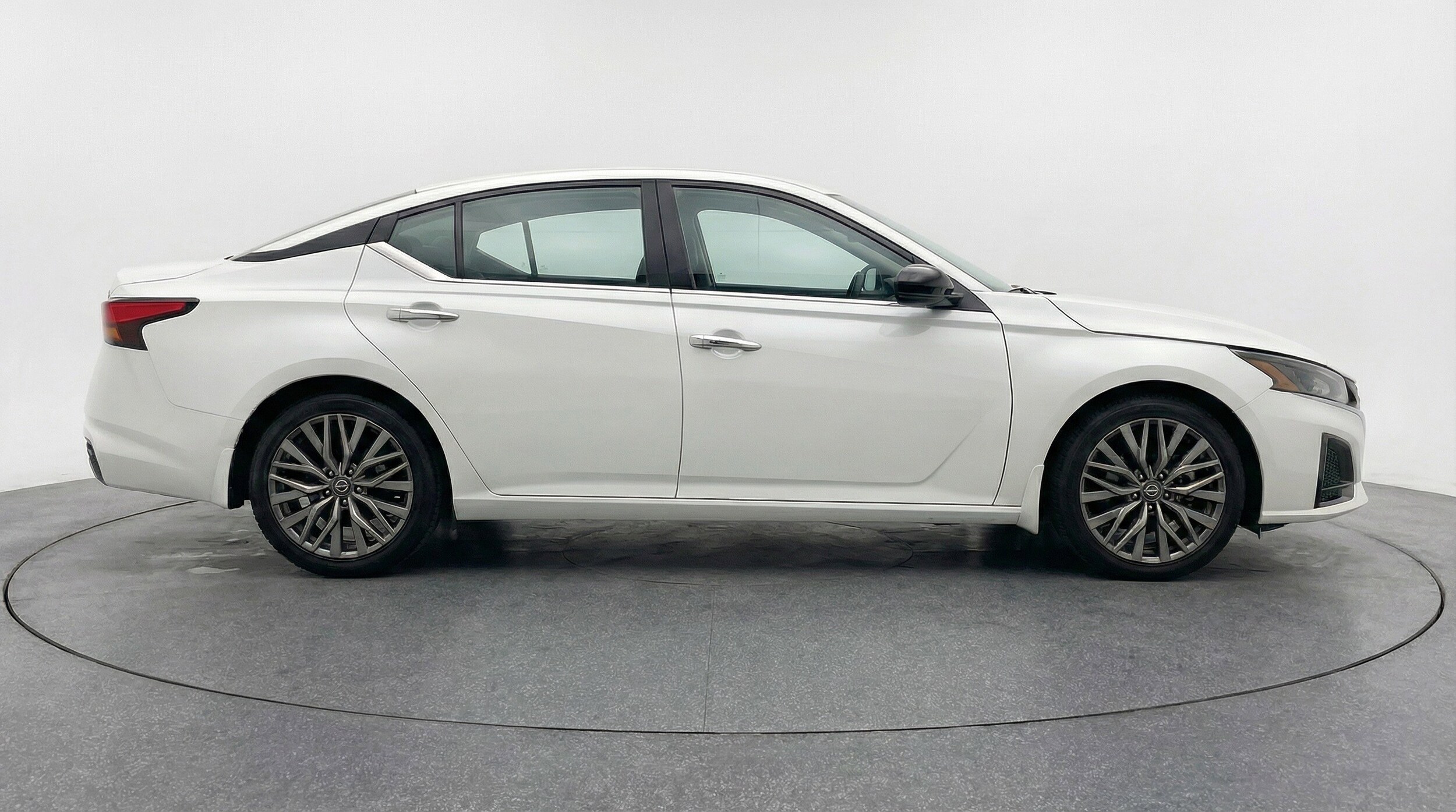 Thumbnail: 2025 Nissan Altima - 11
