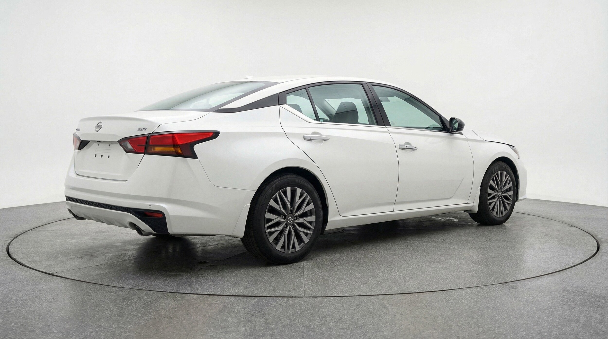 Thumbnail: 2025 Nissan Altima - 9