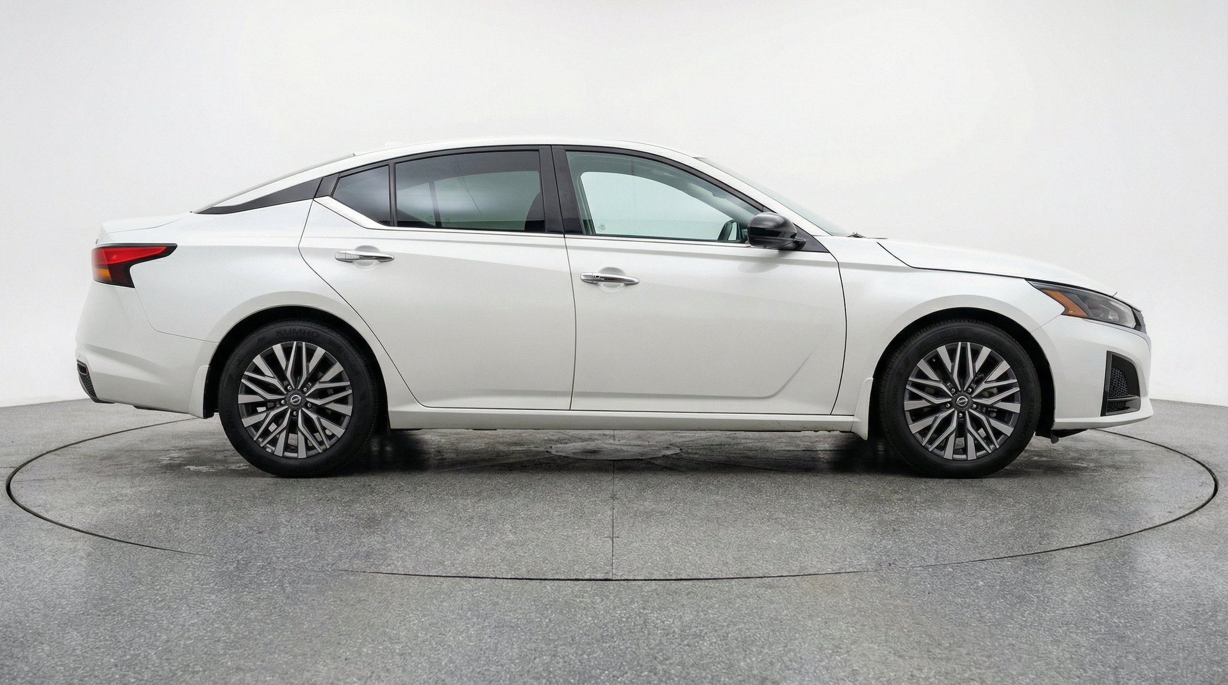 Thumbnail: 2025 Nissan Altima - 11