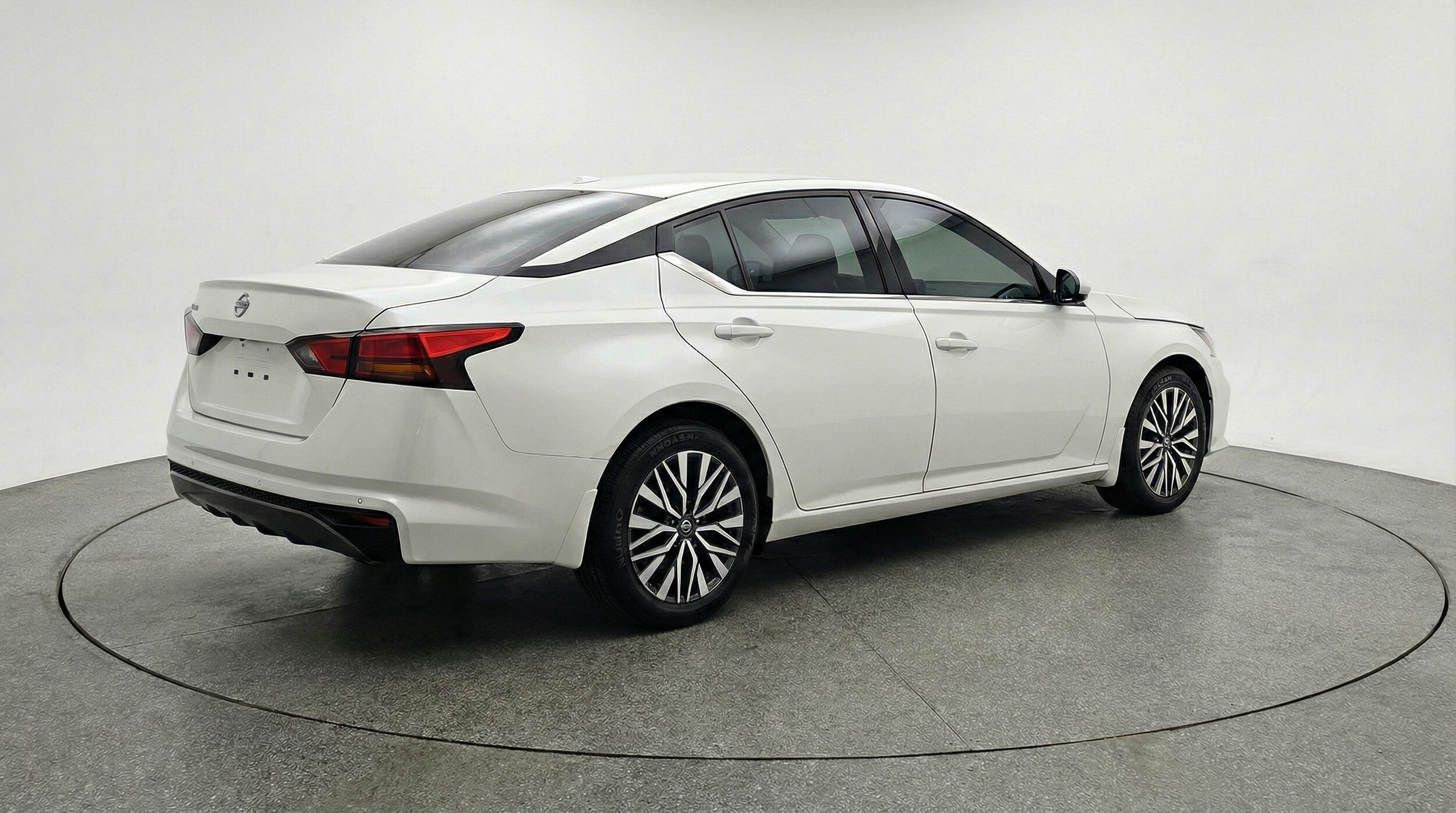 Thumbnail: 2025 Nissan Altima - 7