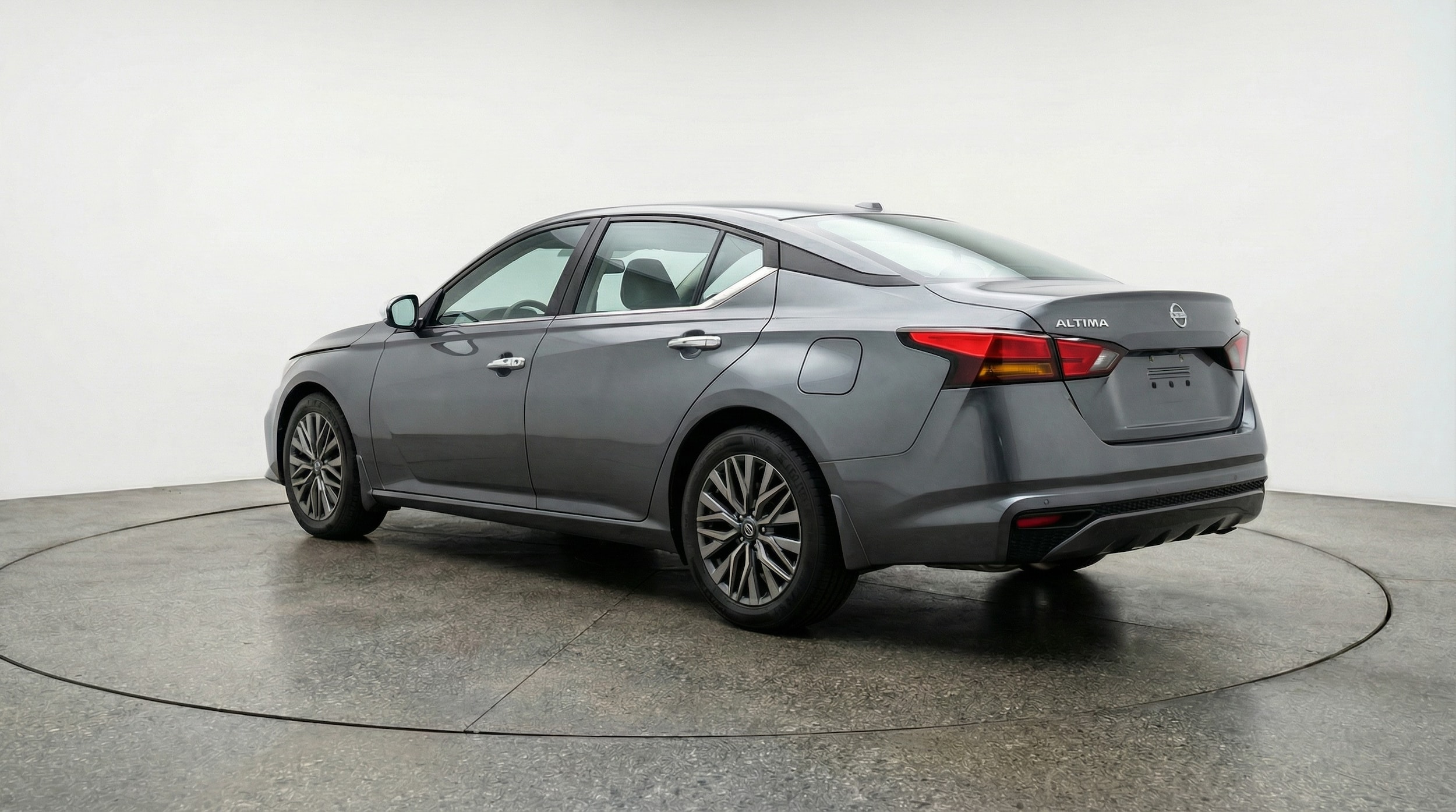 Thumbnail: 2025 Nissan Altima - 5