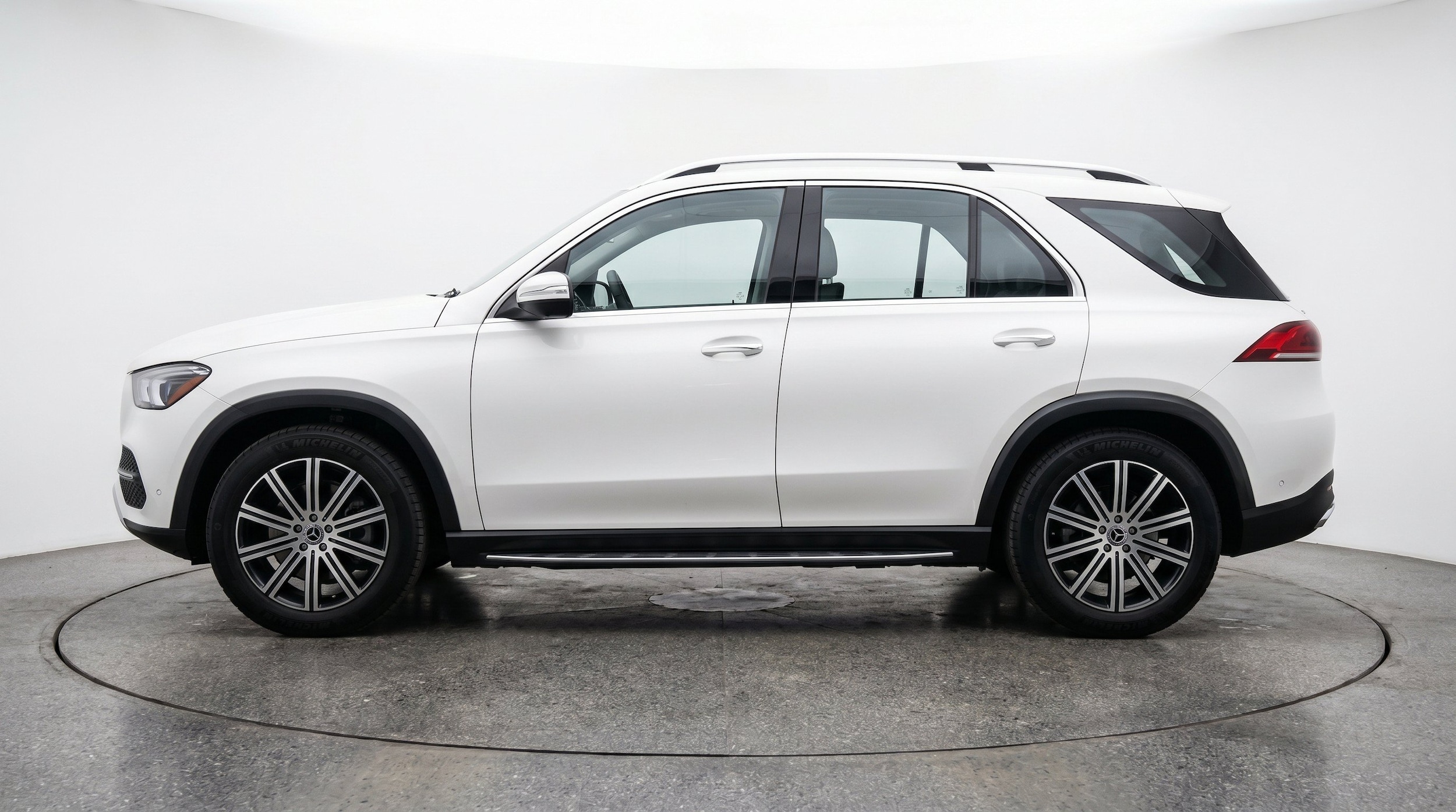 Thumbnail: 2026 Mercedes-Benz GLE - 5