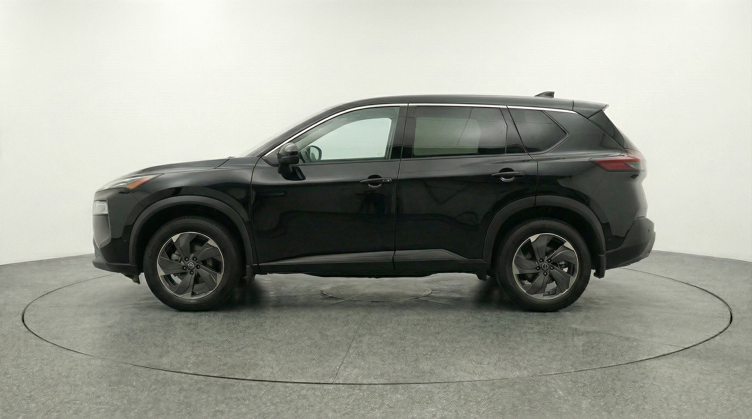 Thumbnail: 2025 Nissan Rogue - 5