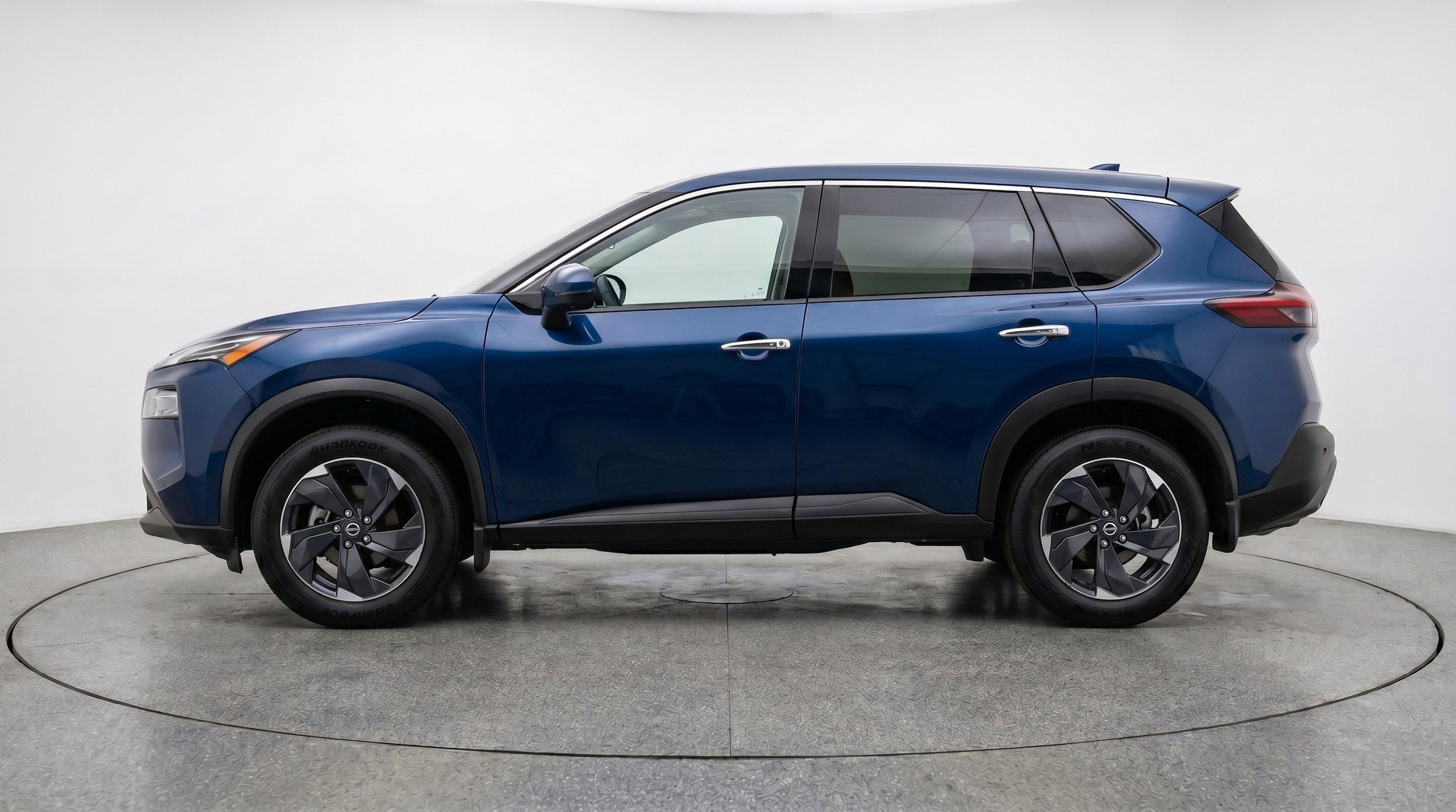Thumbnail: 2025 Nissan Rogue - 5