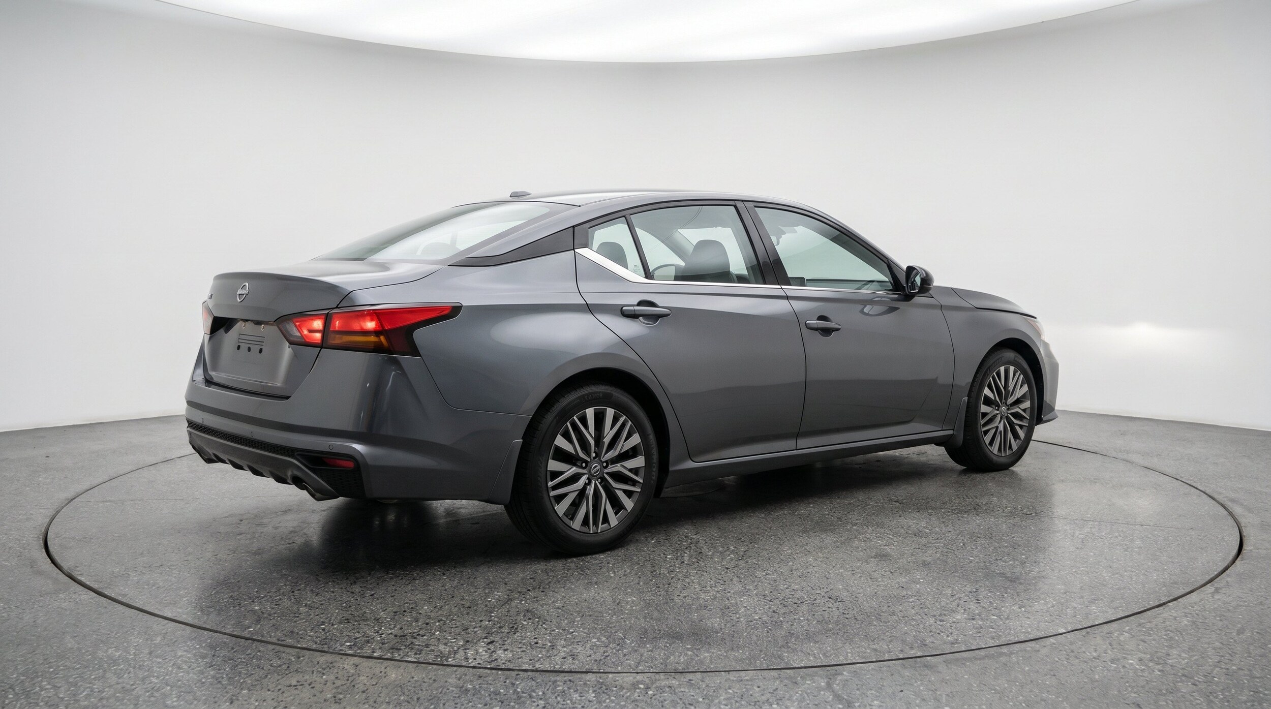 Thumbnail: 2025 Nissan Altima - 9