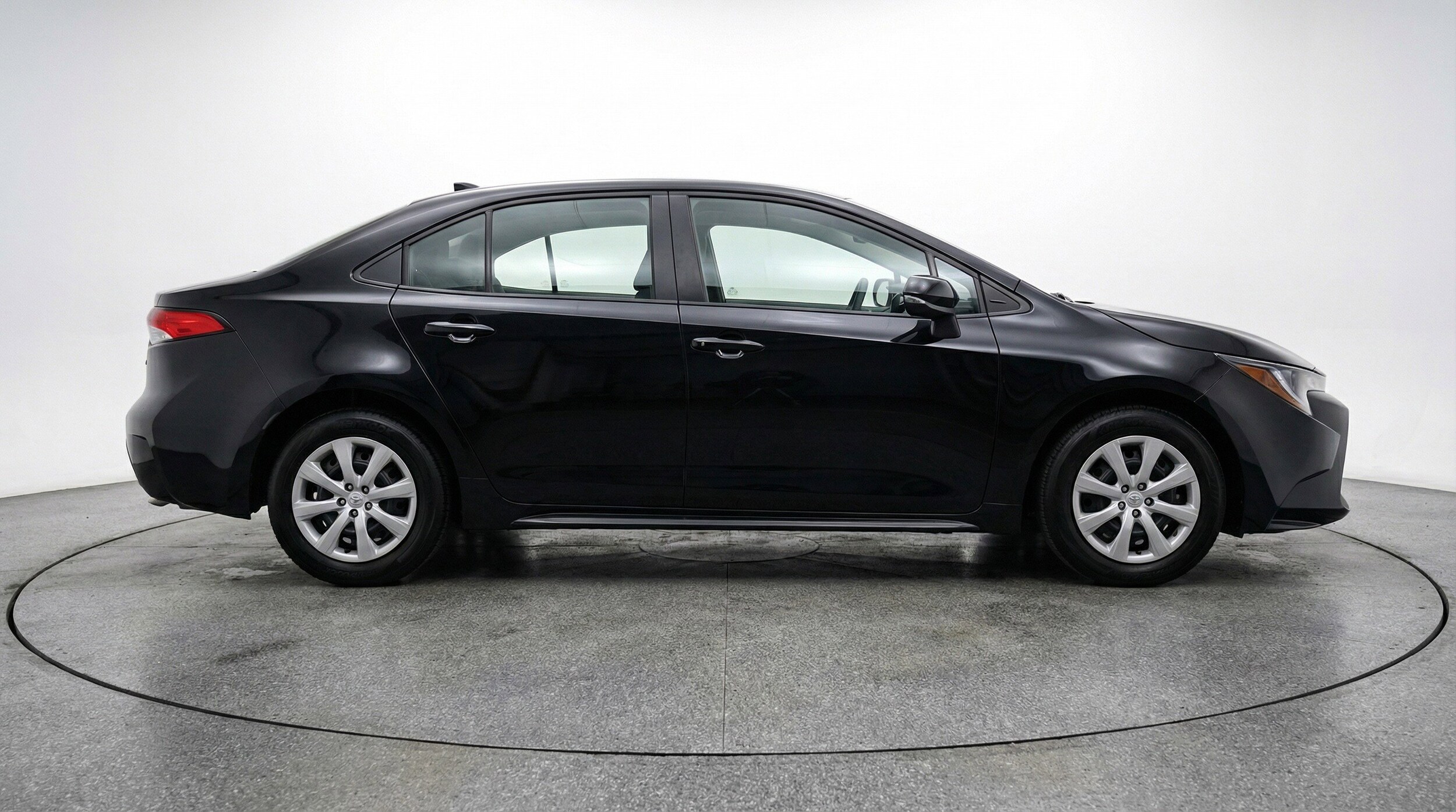Thumbnail: 2025 Toyota Corolla - 11
