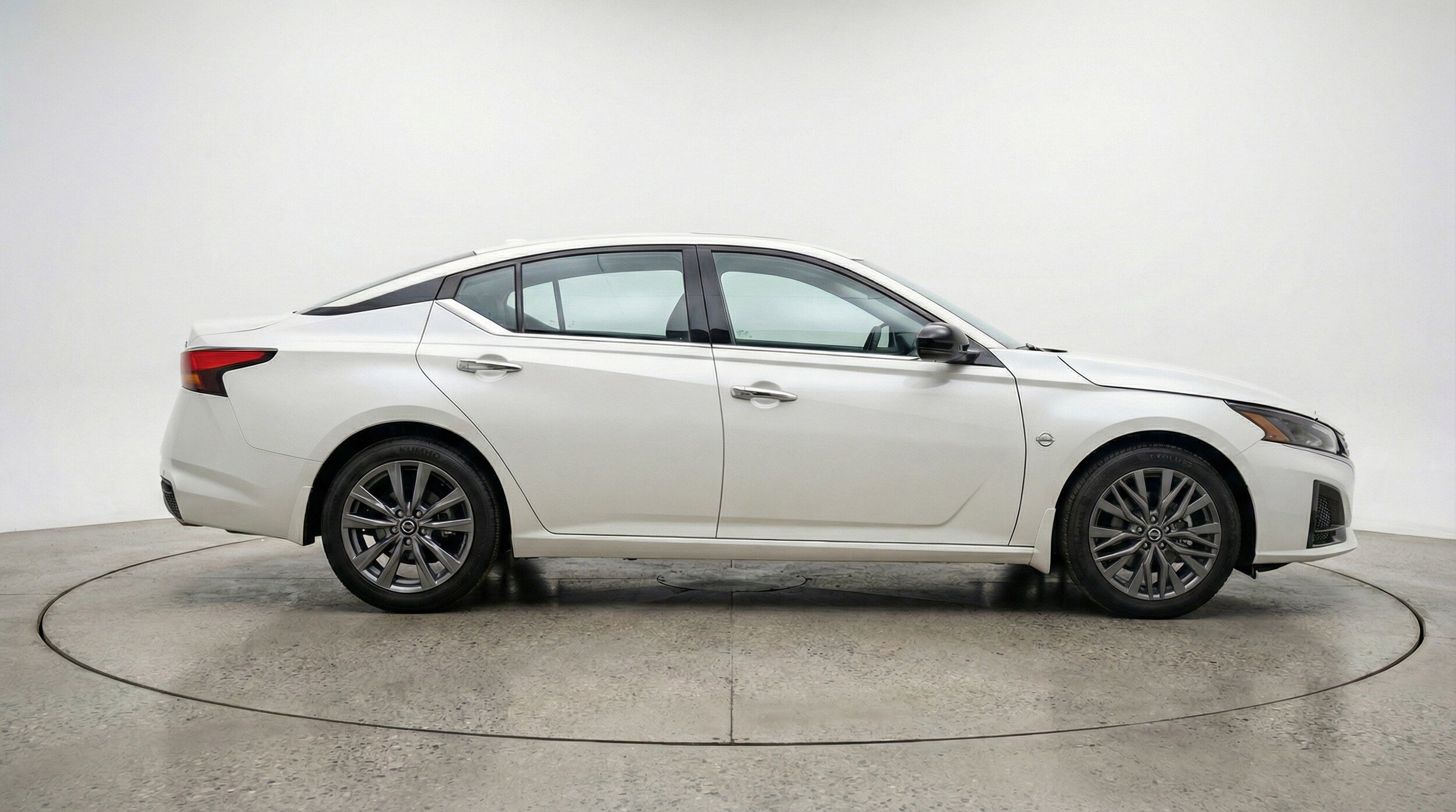 Thumbnail: 2025 Nissan Altima - 11