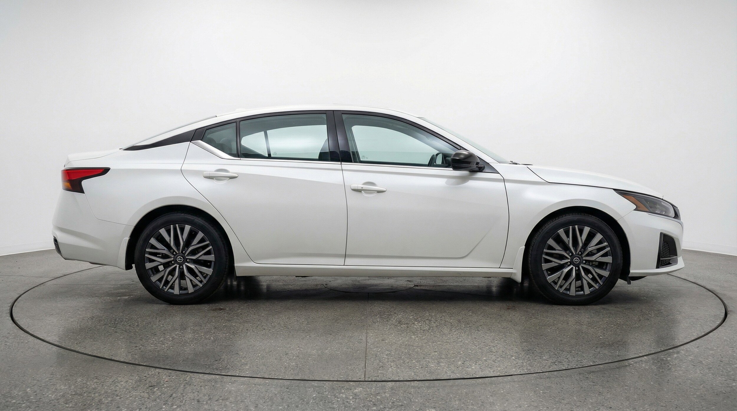 Thumbnail: 2025 Nissan Altima - 11