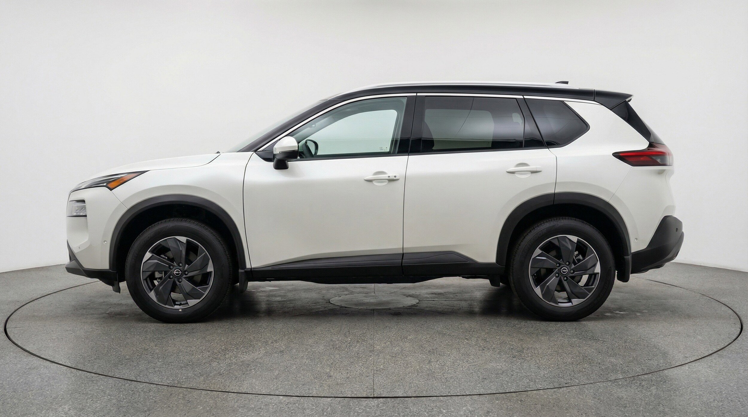 Thumbnail: 2025 Nissan Rogue - 5