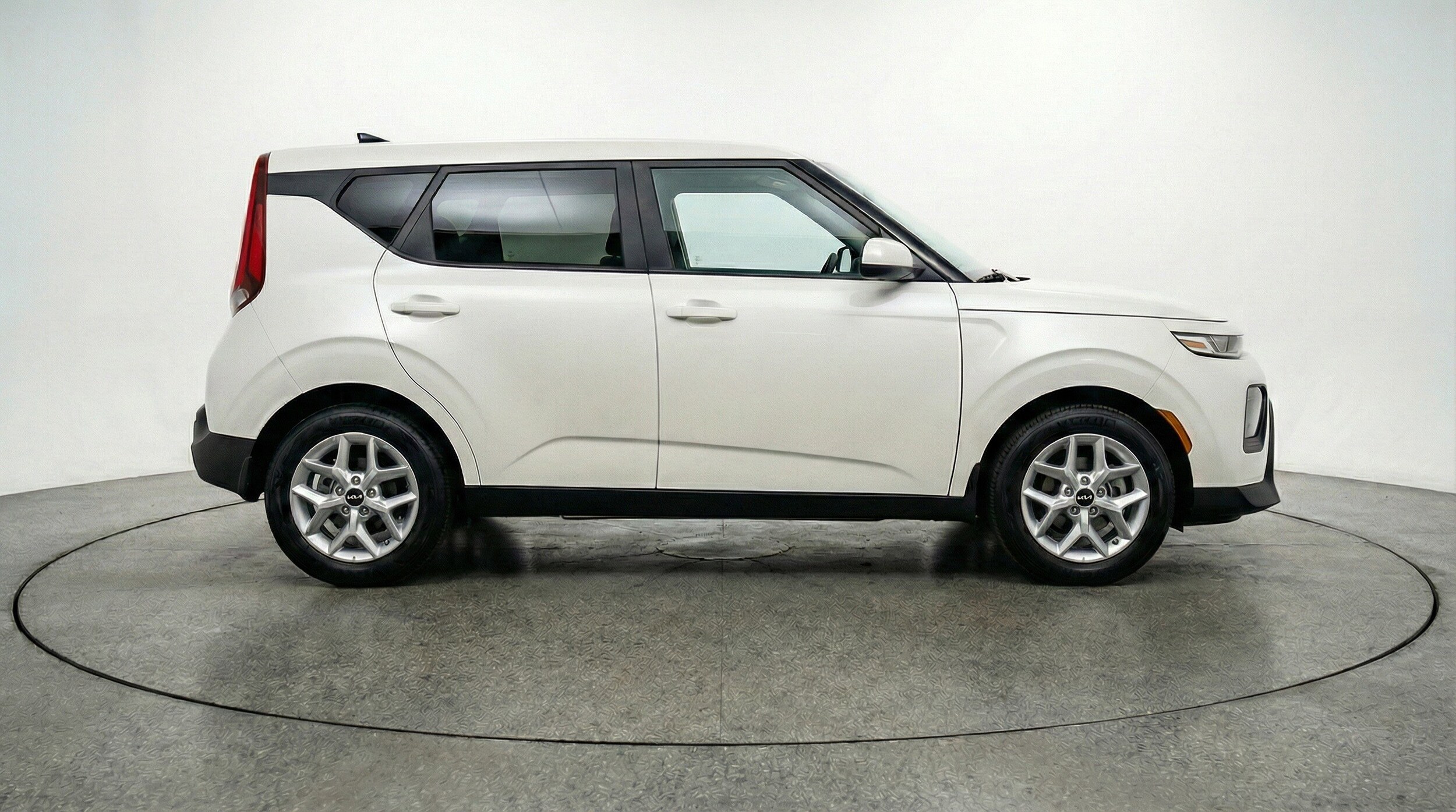 Thumbnail: 2025 Kia Soul - 11