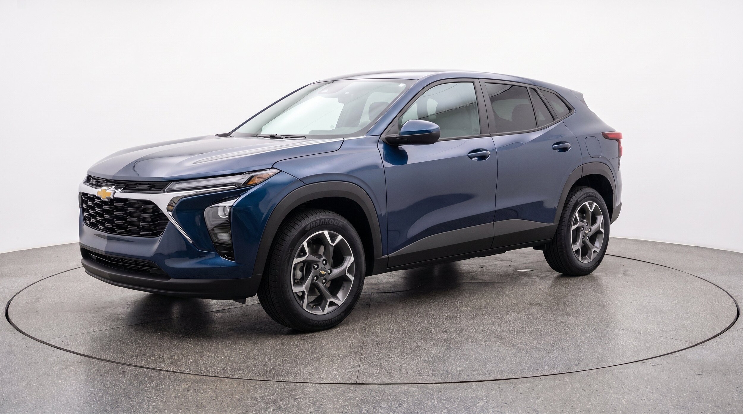 Thumbnail: 2025 Chevrolet Trax - 3