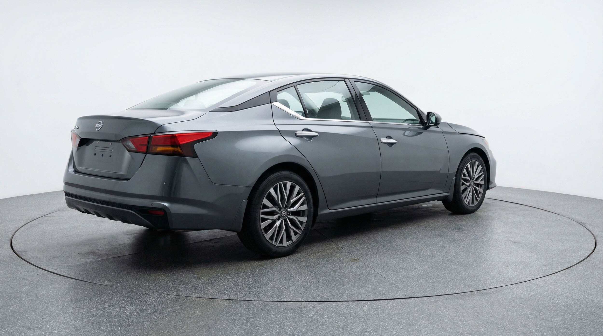 Thumbnail: 2025 Nissan Altima - 9