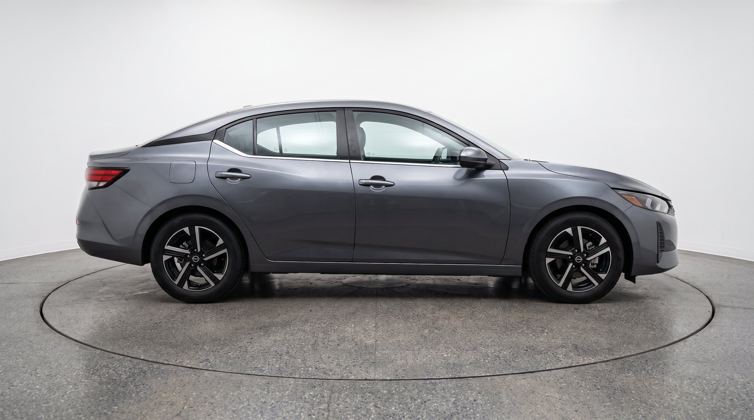 Thumbnail: 2025 Nissan Sentra - 10