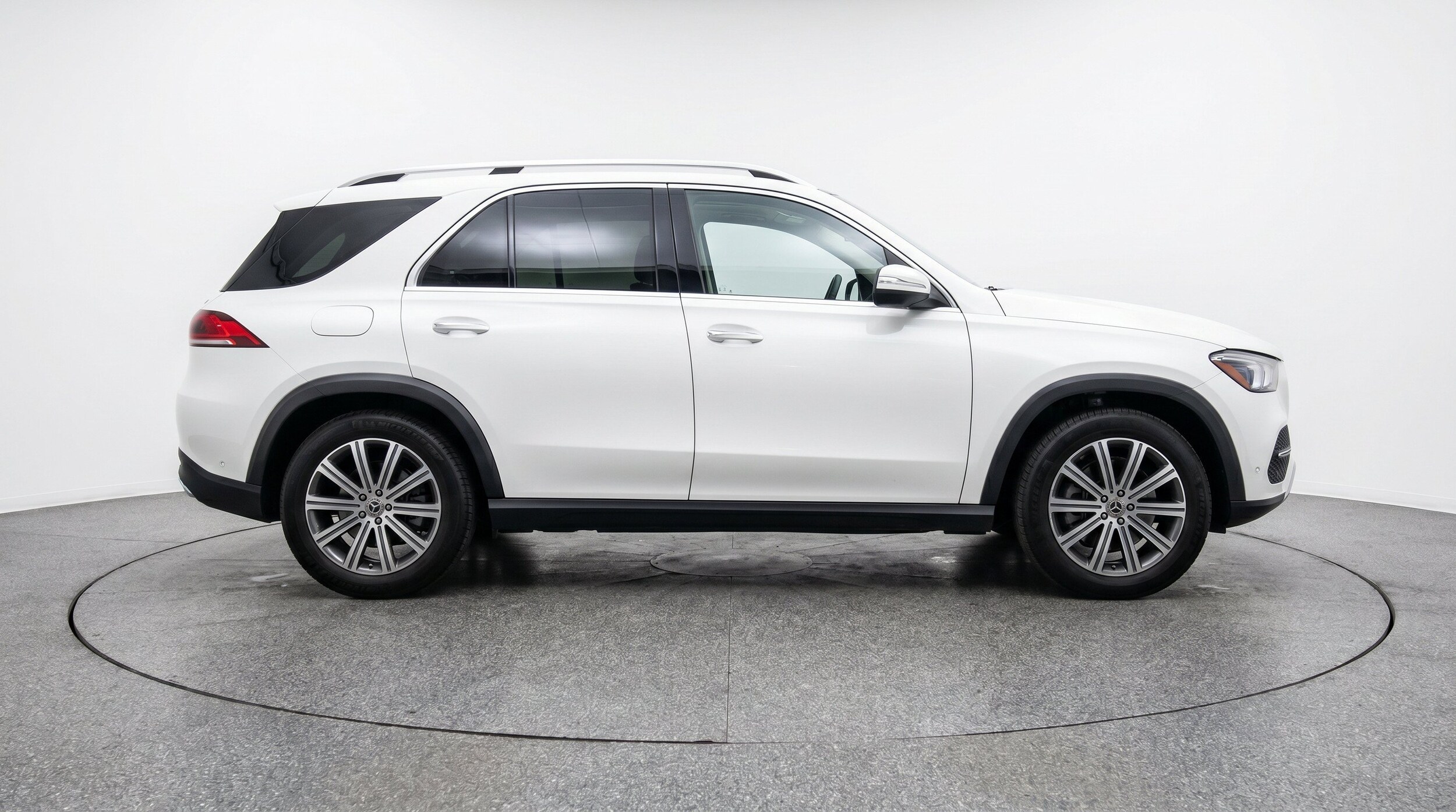 Thumbnail: 2026 Mercedes-Benz GLE - 11