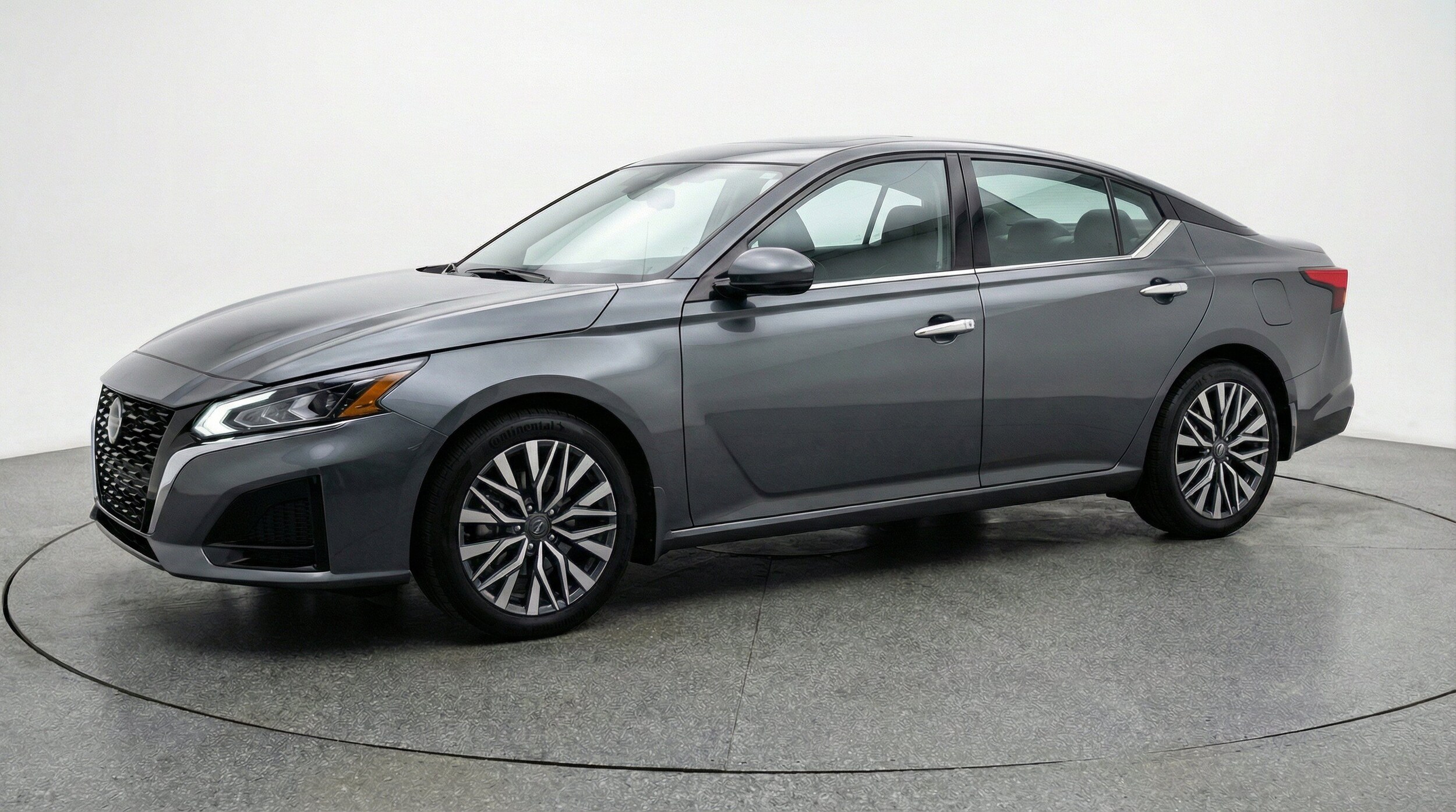 Thumbnail: 2025 Nissan Altima - 3
