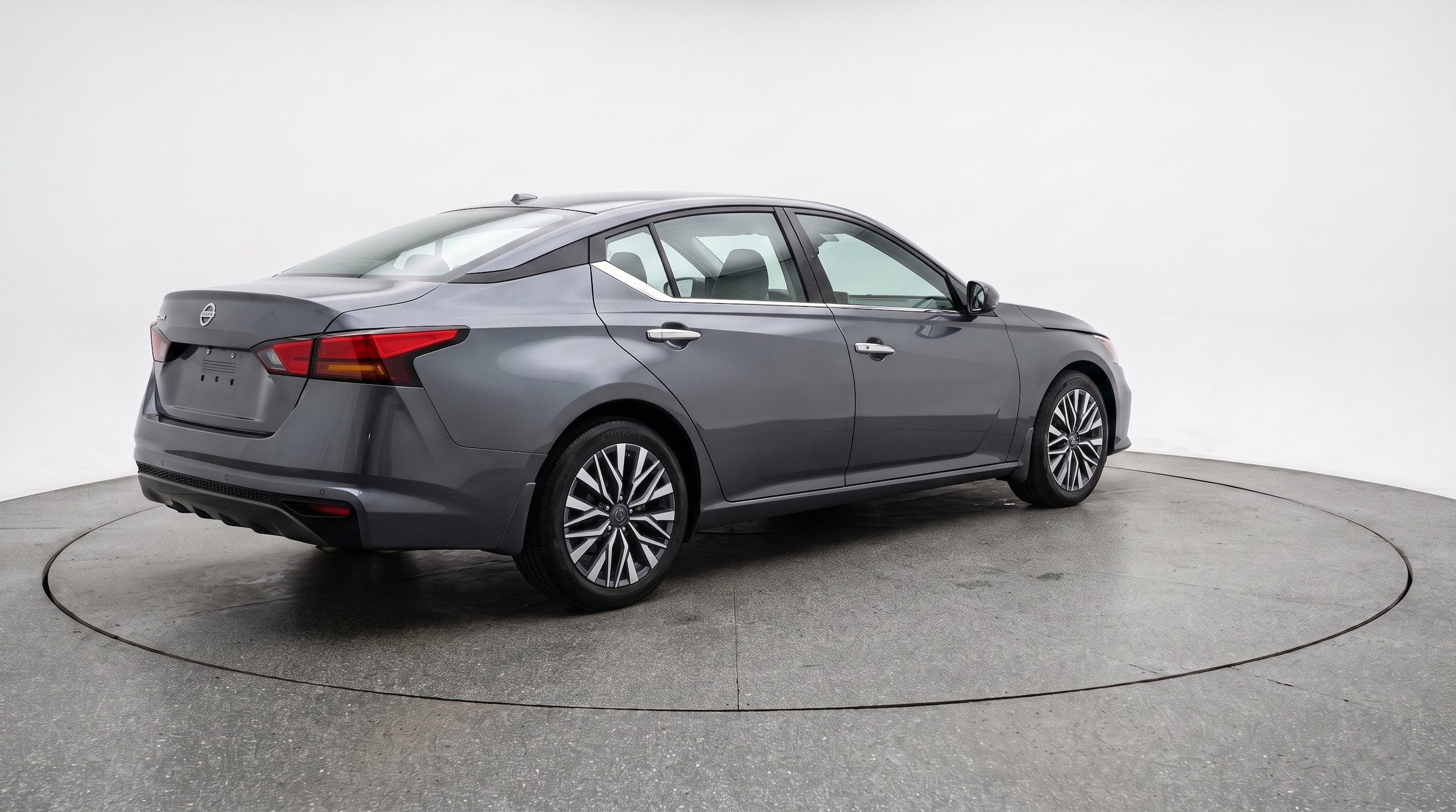 Thumbnail: 2025 Nissan Altima - 9
