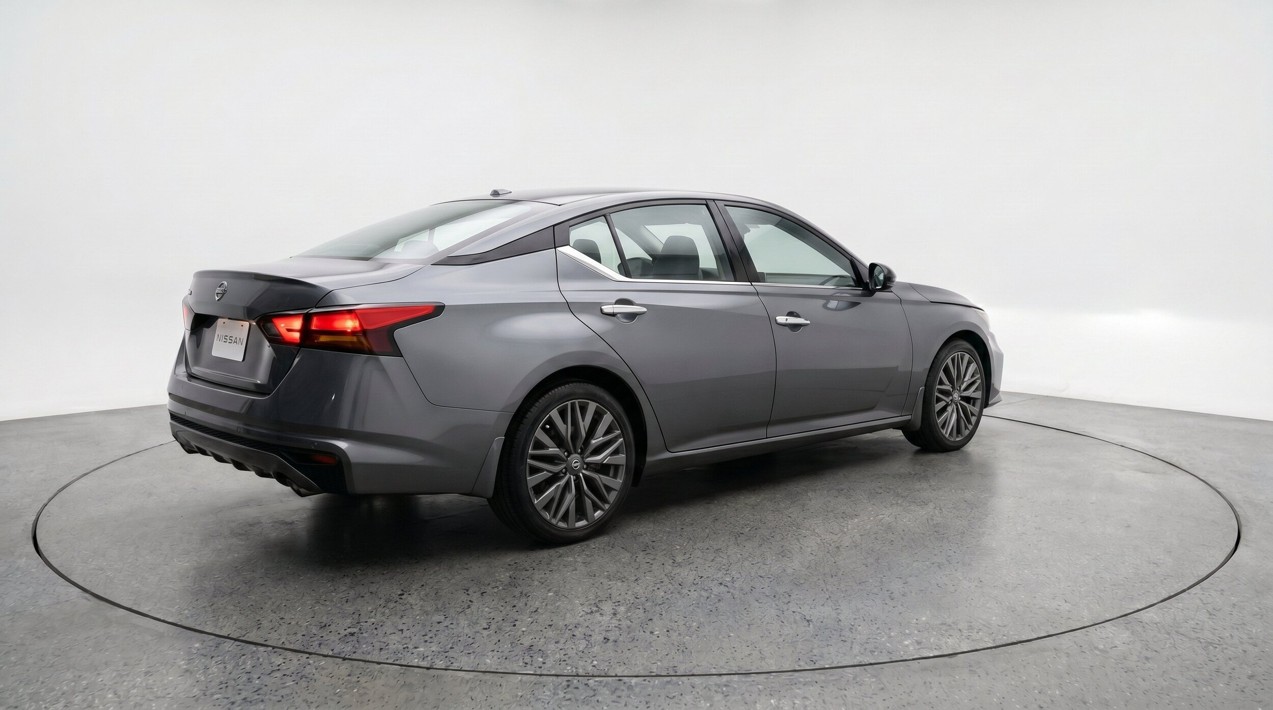 Thumbnail: 2025 Nissan Altima - 9