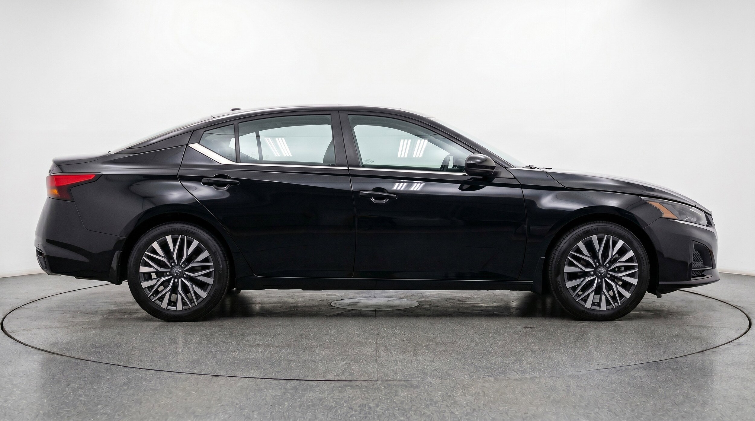 Thumbnail: 2025 Nissan Altima - 11