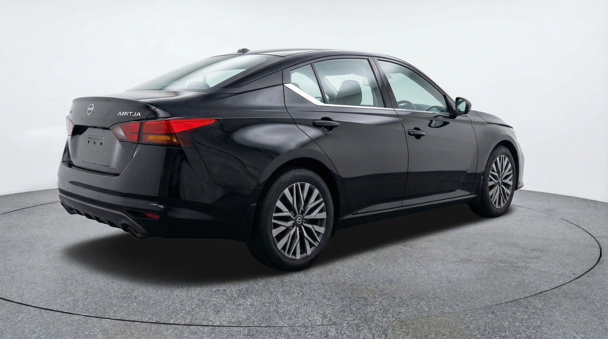 Thumbnail: 2025 Nissan Altima - 9