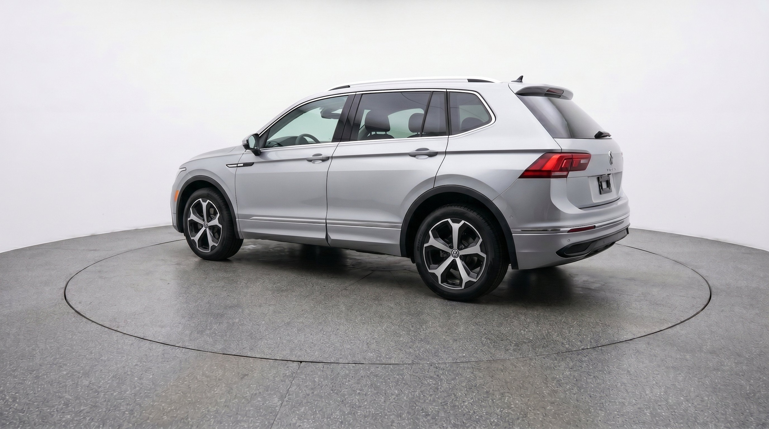 Thumbnail: 2026 Volkswagen Tiguan - 6