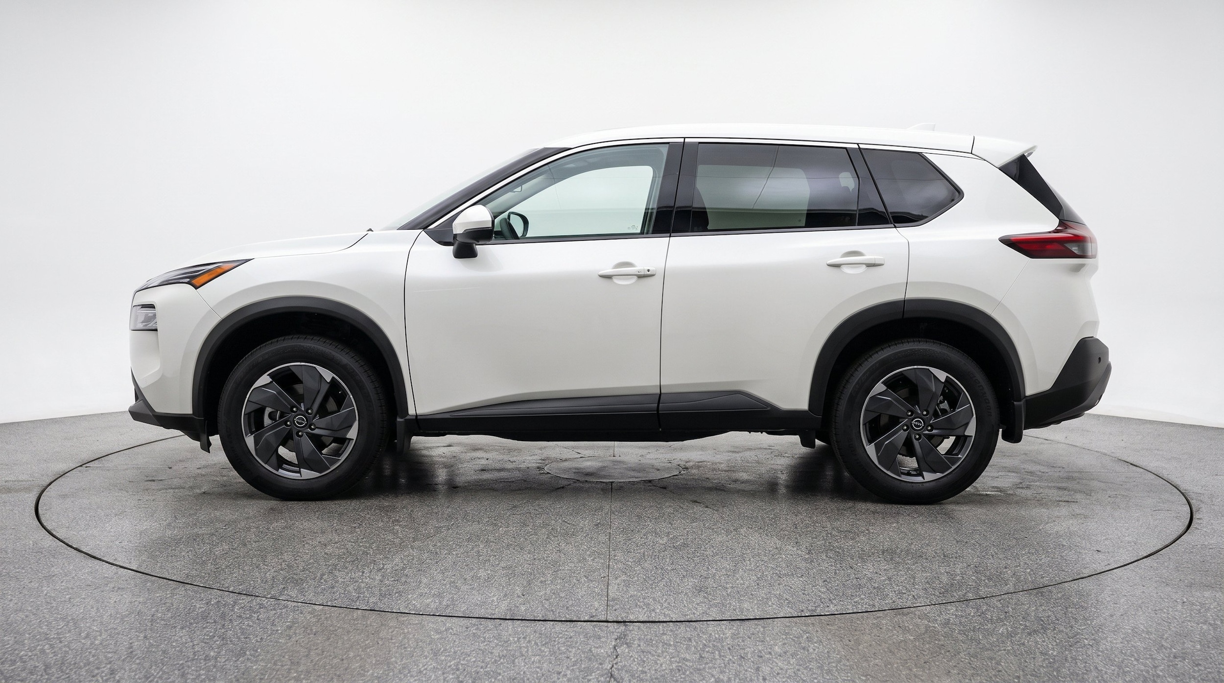 Thumbnail: 2025 Nissan Rogue - 5