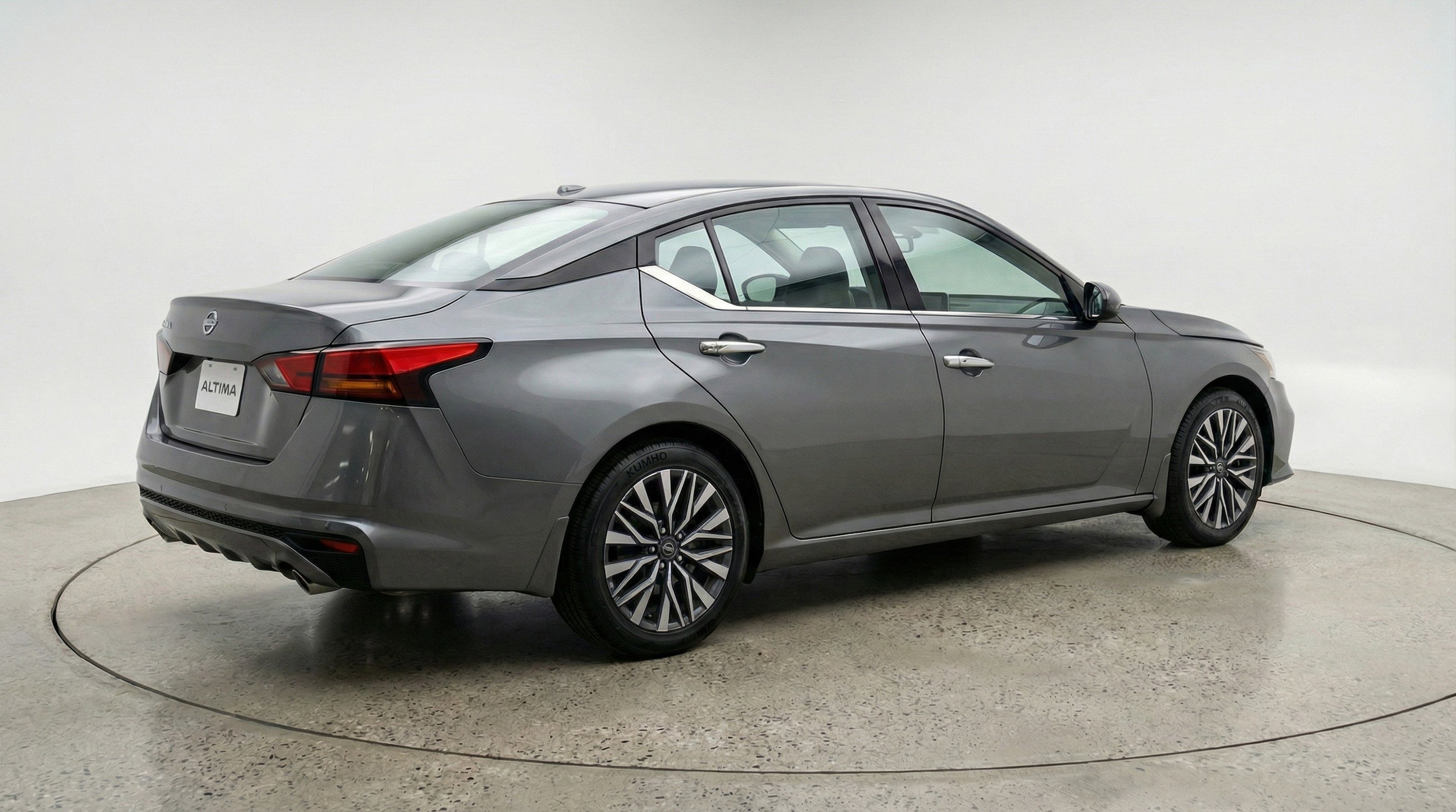 Thumbnail: 2025 Nissan Altima - 9
