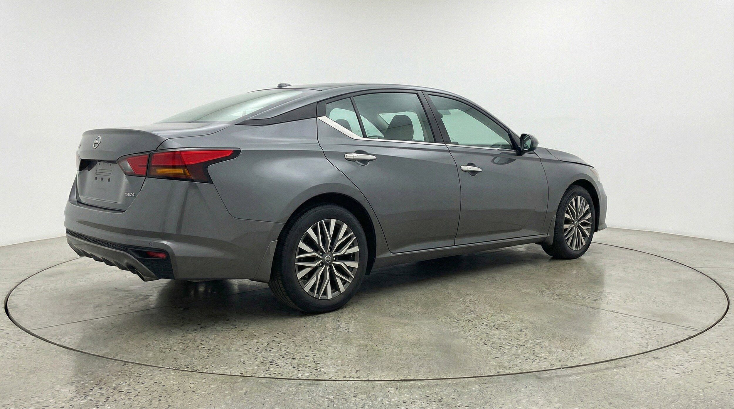 Thumbnail: 2025 Nissan Altima - 9