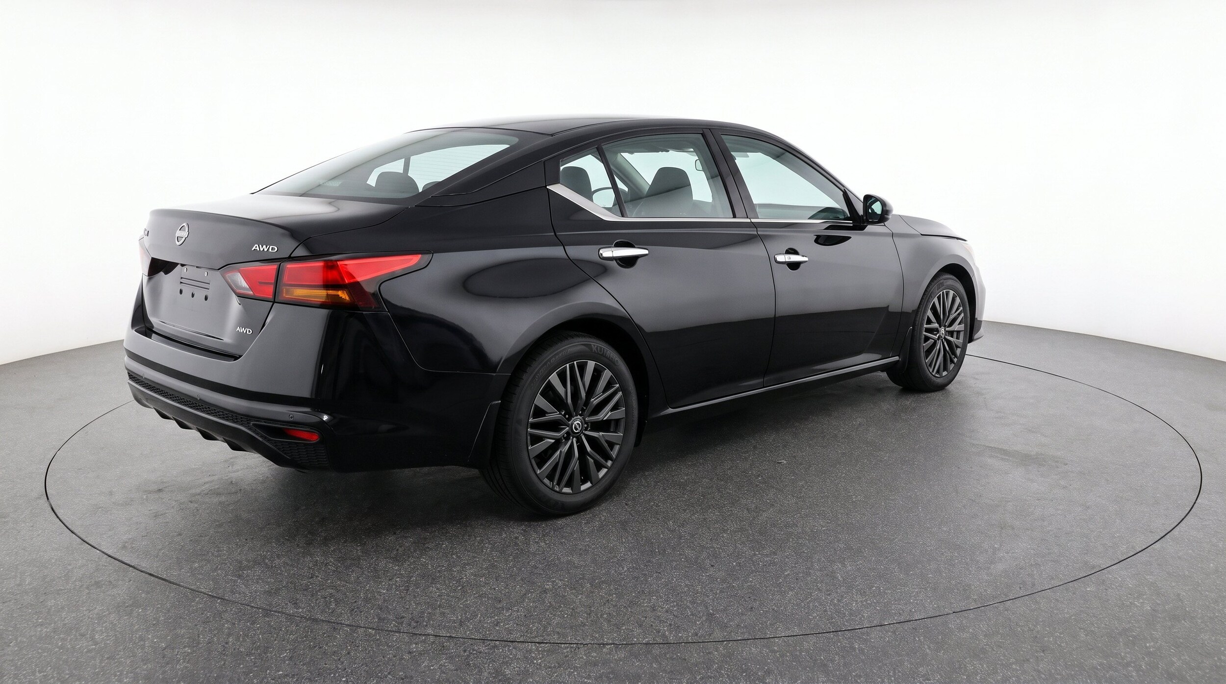 Thumbnail: 2025 Nissan Altima - 9