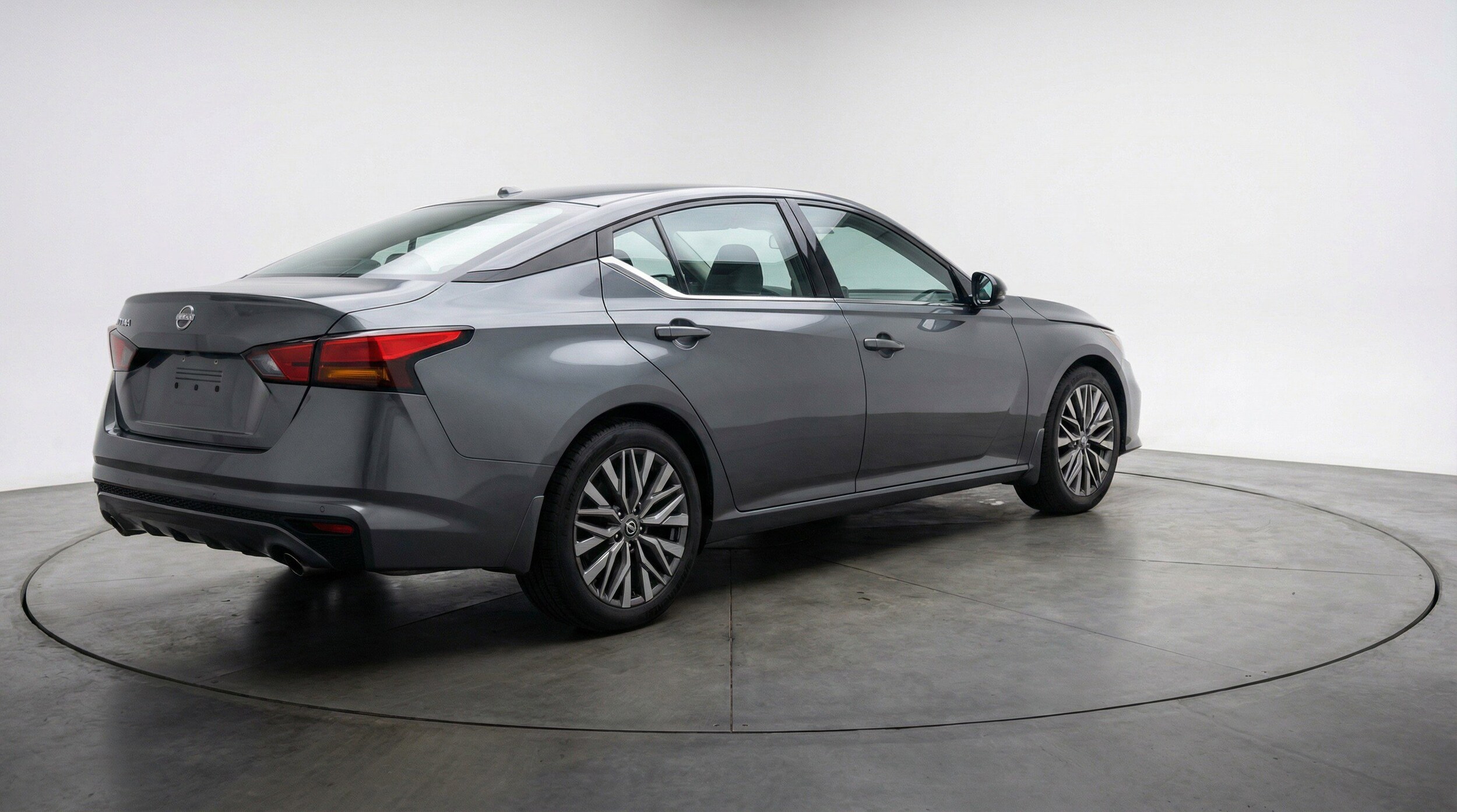 Thumbnail: 2025 Nissan Altima - 9